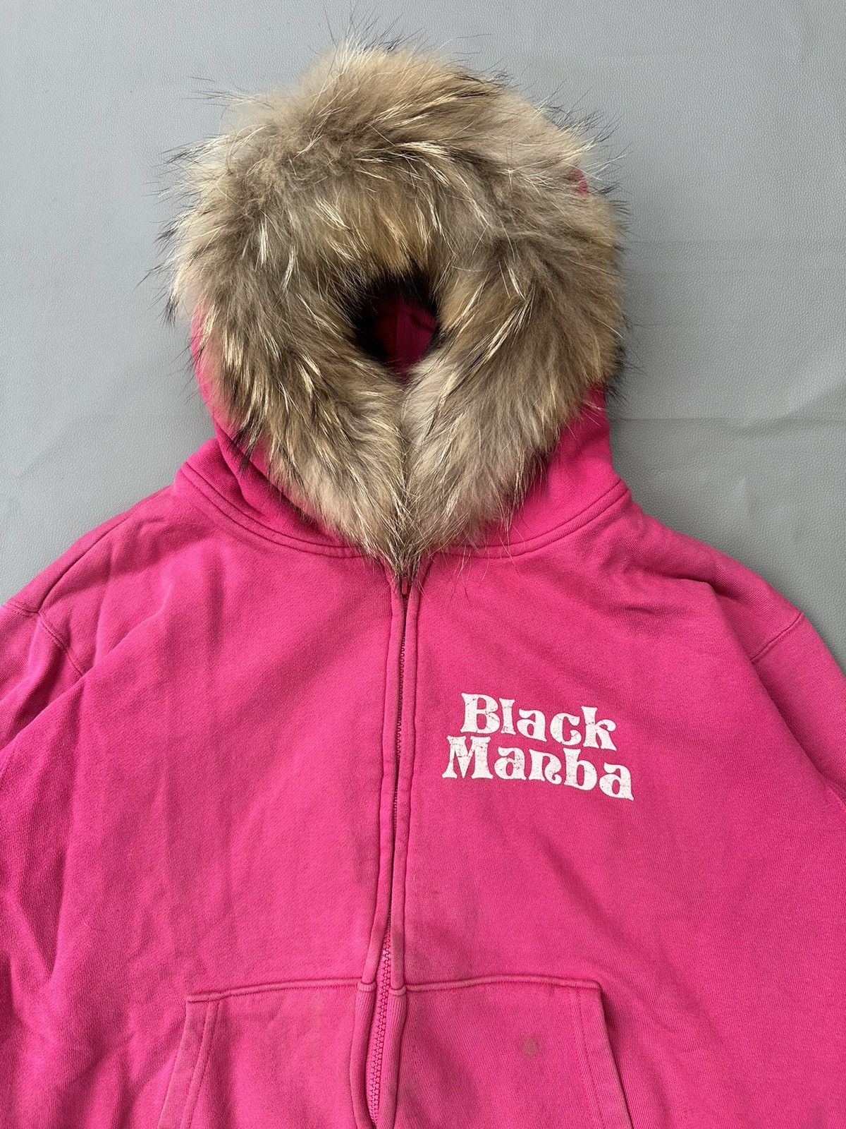 20471120 × Japanese Brand BLACK MAMBA OVER THE HILL ZIP FUR HOODIE PINK COLOUR Size US XL / EU 56 / 4 - 3 Thumbnail