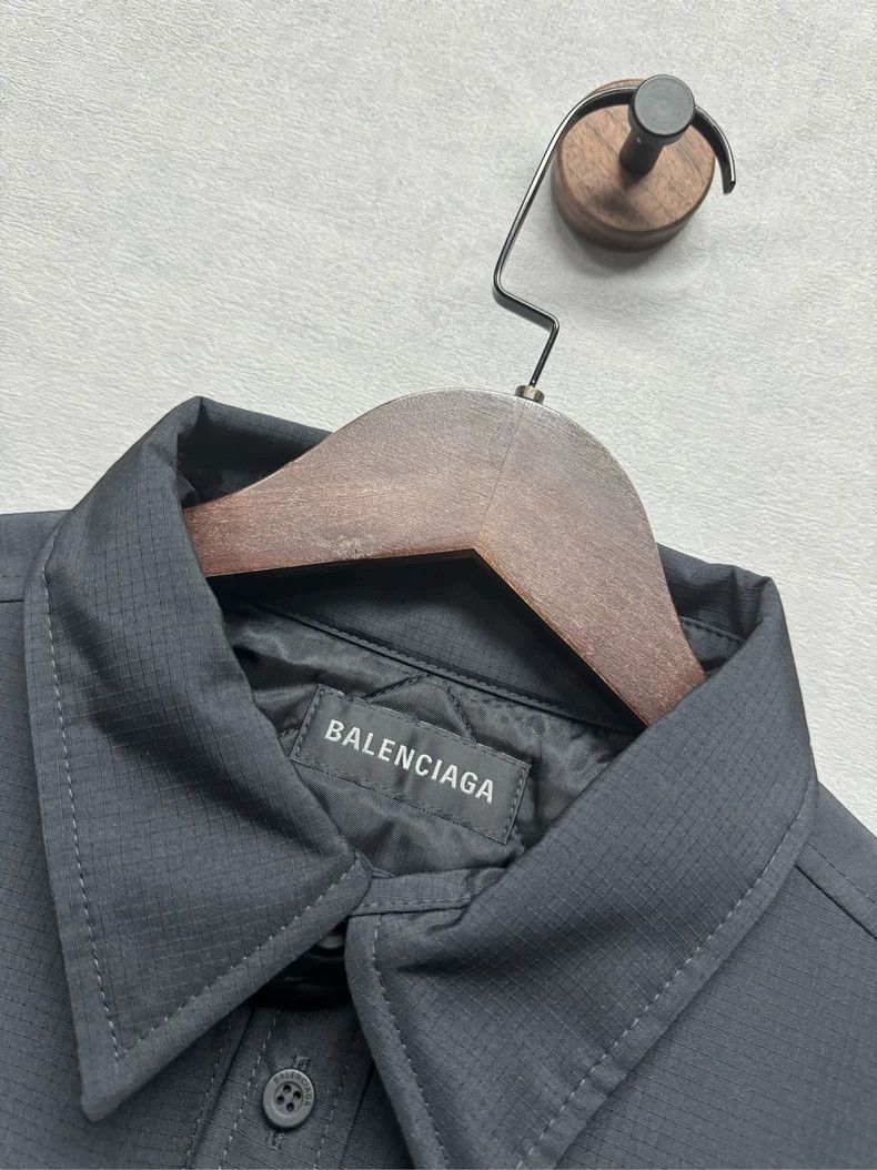 Balenciaga Balenciaga Black padded shirt jacket Size US M / EU 48-50 / 2 - 2 Thumbnail