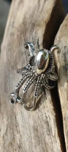 Designer × Jewelry Silver Octopus Ear Cuff (1pairs） Size ONE SIZE - 4 Thumbnail