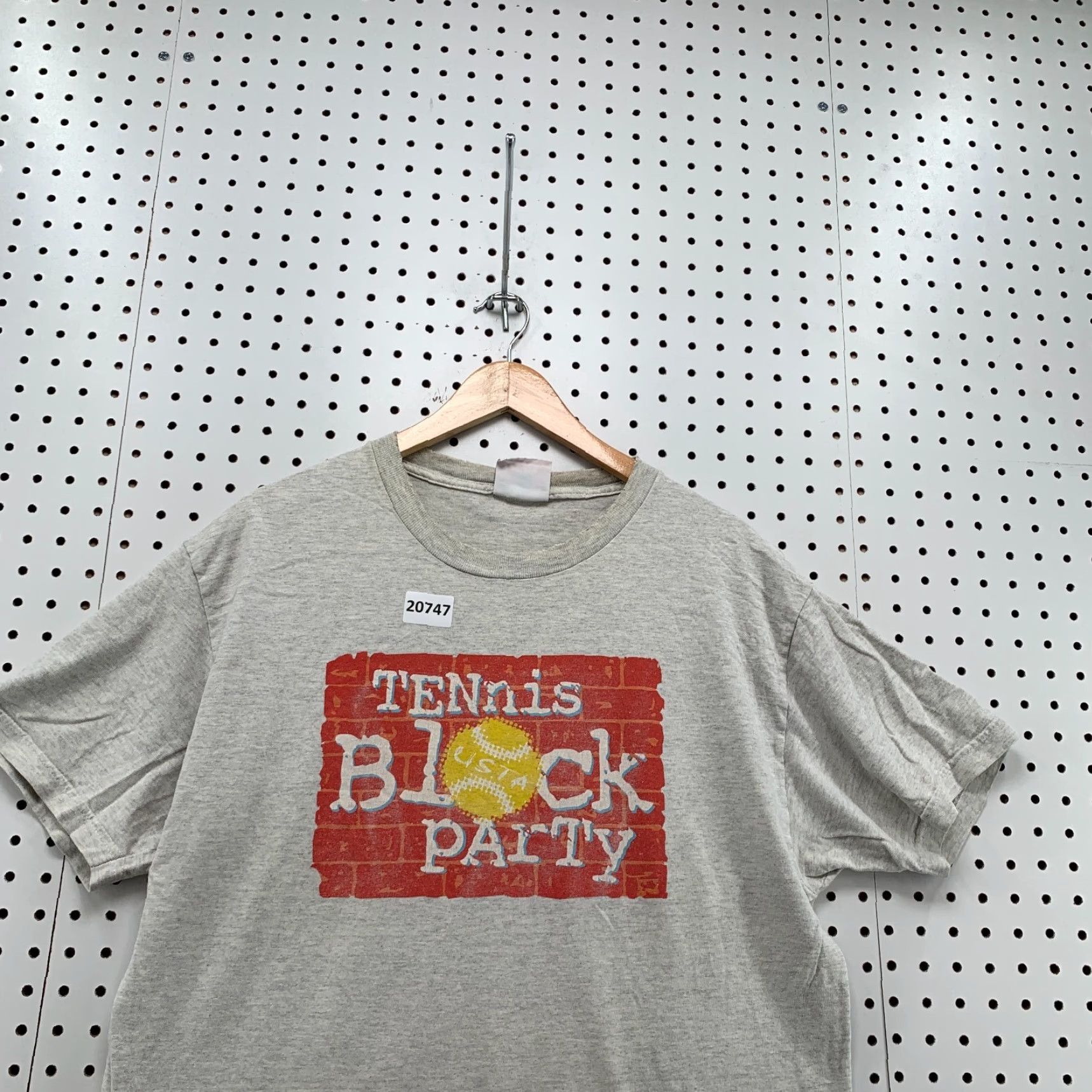 Vintage VINTAGE USTA Shirt Mens Large Gray Short Sleeve Tennis Block Party Shirt 90s Sports Mens Size US L / EU 52-54 / 3 - 2 Thumbnail