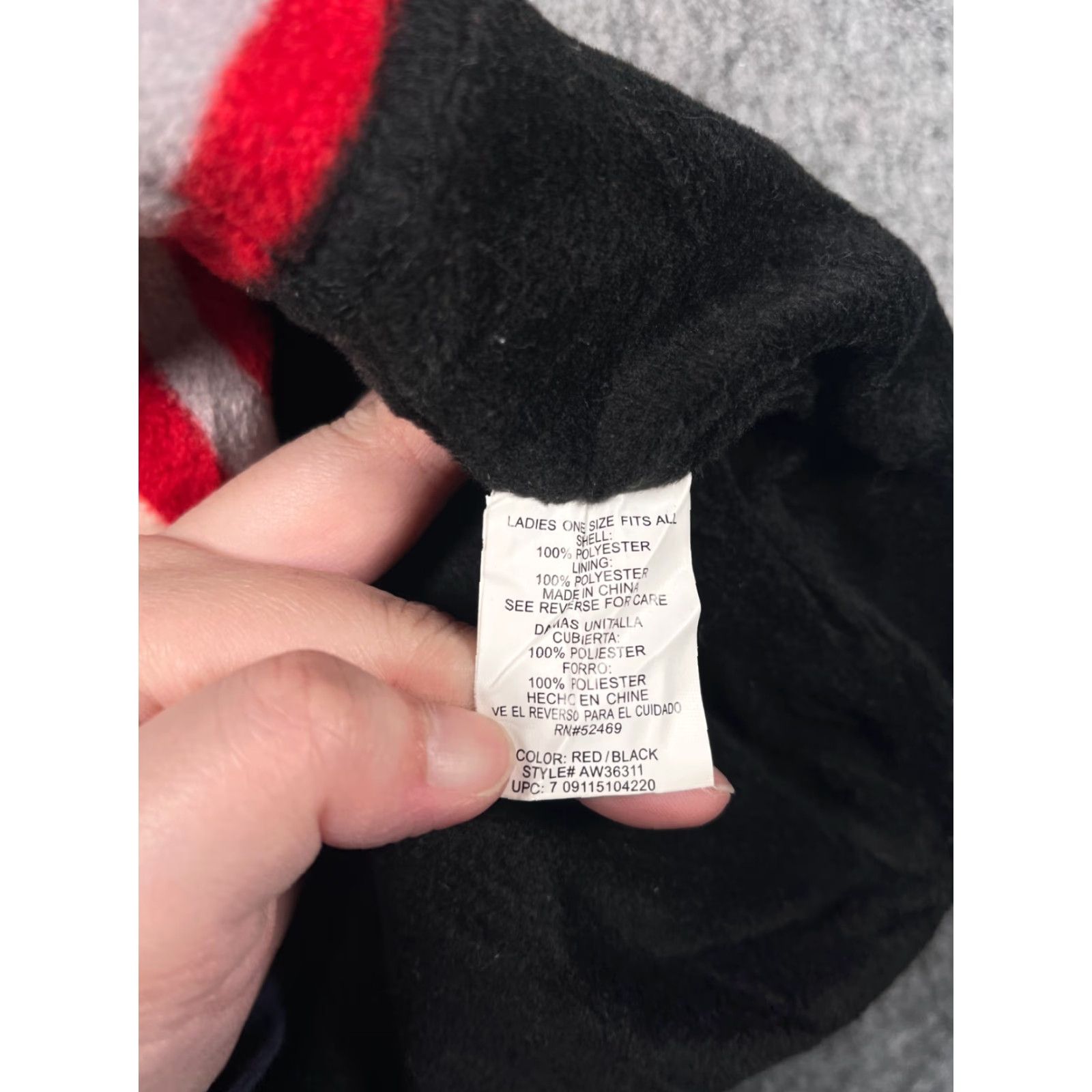 Walmart Walmart Beanie Toque Womens One Size Red Black Gray Stripe Knit Polyester Pom Hat Size ONE SIZE - 7 Thumbnail