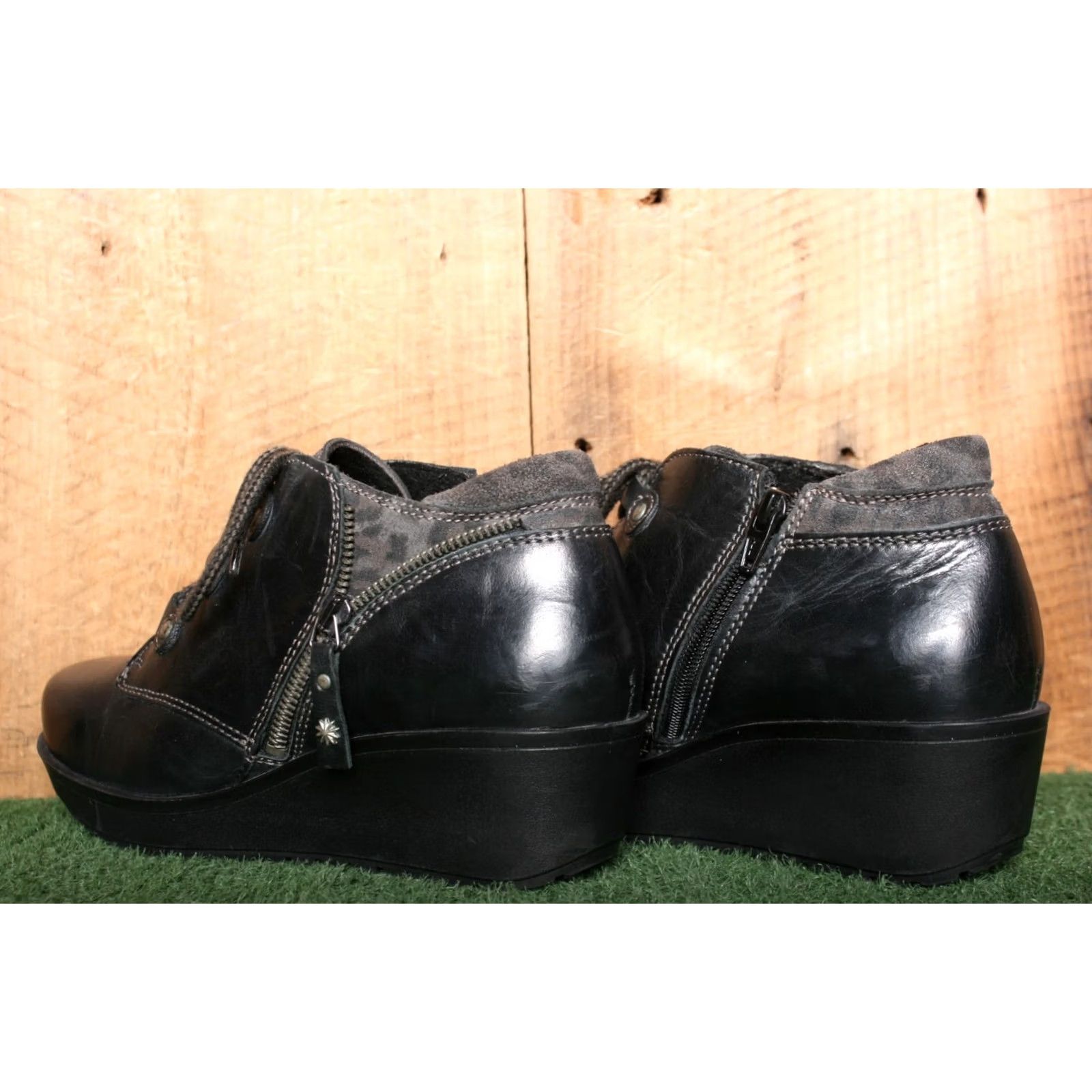 Vintage DROMEDARIS Becky Black Leather Wedge Oxford Womens Casual Shoes 8.5 US 39 EUR Size US 9 / IT 39 - 3 Thumbnail