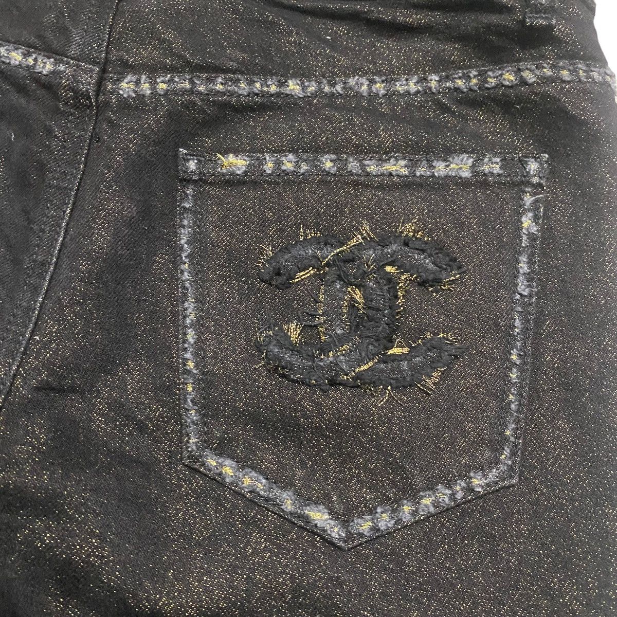 Chanel Chanel Noir Black&Gold Logo Pocket Denim Jeans Size 28" / US 6 / IT 42 - 14 Thumbnail