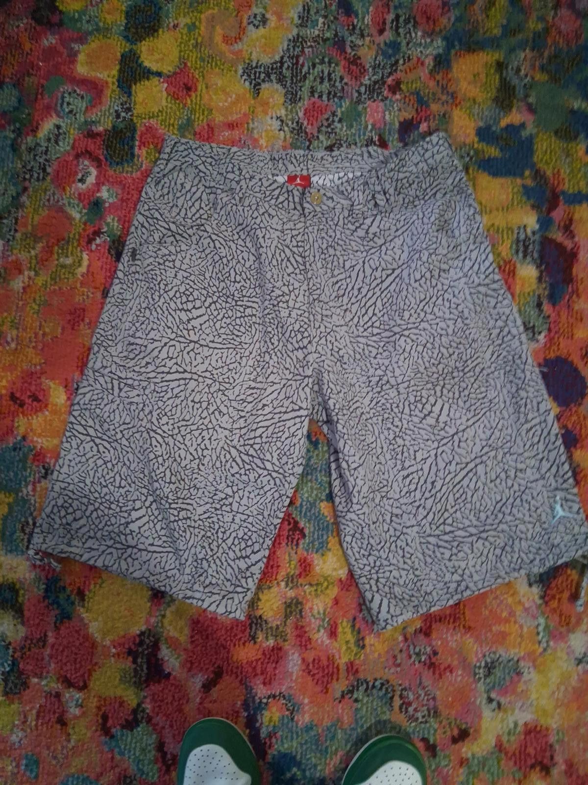 Jordan Brand Jordan Brand Full elephant print sz 34 Size US 34 / EU 50 - 2 Thumbnail