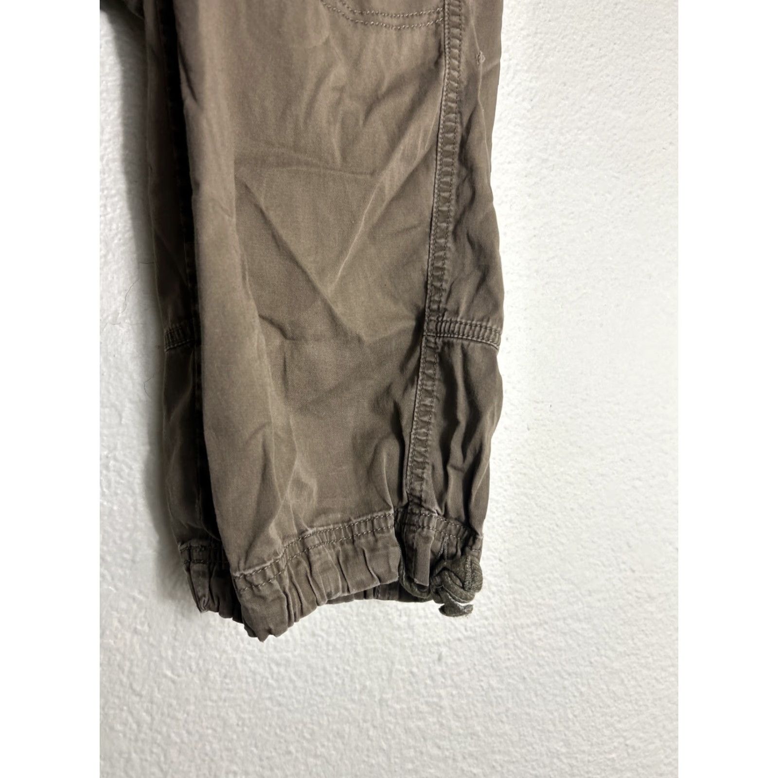The North Face The North Face Womens Size 4 Olive Green Shorts Drawstring Cotton 32x15 Cargo Size 27" / US 4 / IT 40 - 3 Thumbnail