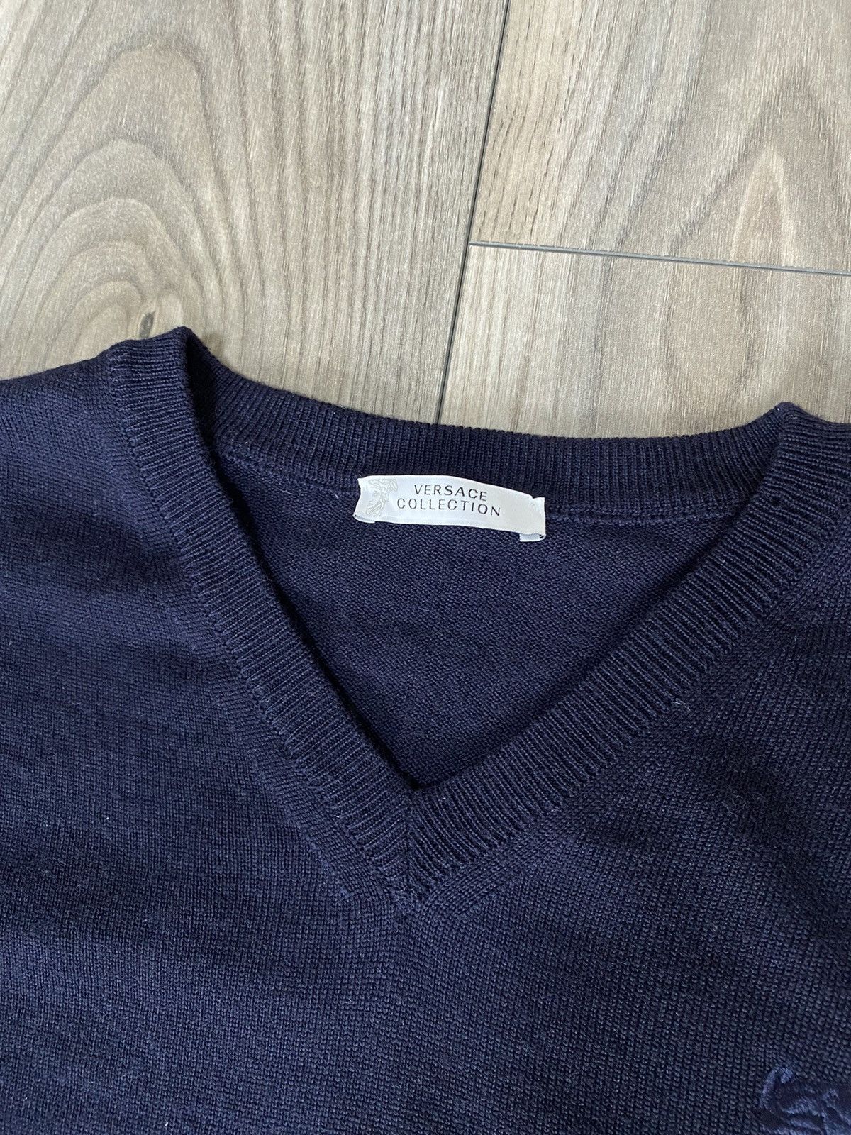 Designer × Versace Vintage Luxury Wool Sweater V-Neck Men’s Size M Size US M / EU 48-50 / 2 - 6 Thumbnail