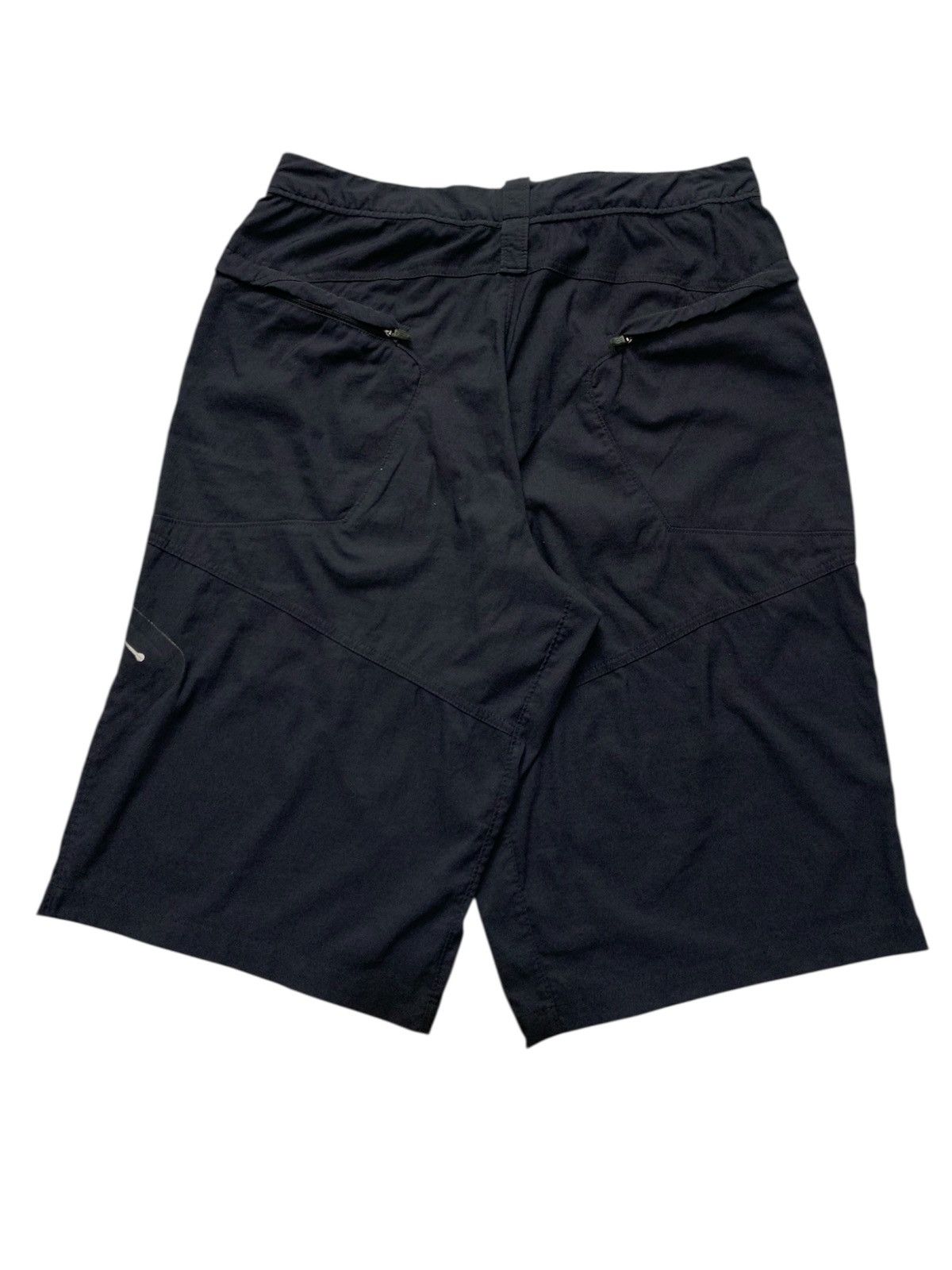 Nike ACG 🐍SOLD🐍 Y2k Nike ACG All Condition Gear Big Logo Shorts Size US 35 - 2 Thumbnail