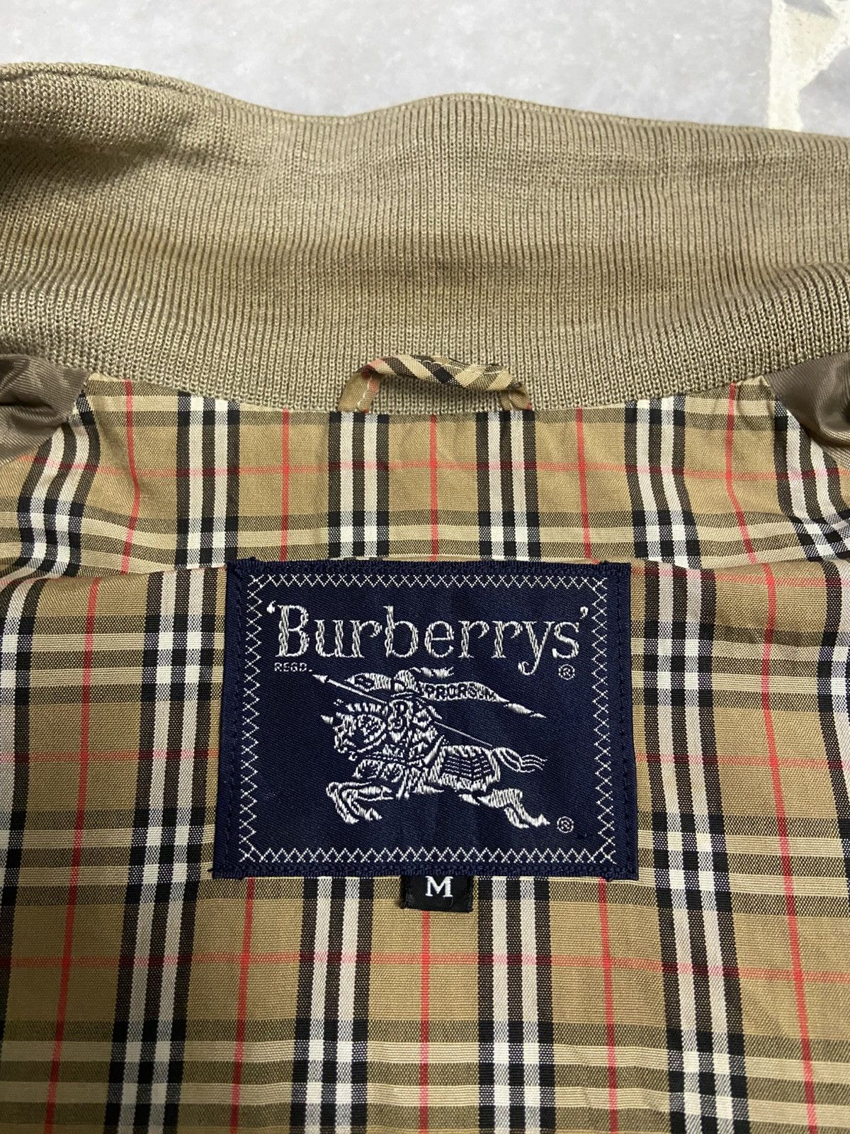 Burberry Burberrys Embroidery Logo Lined Bomber jacket Size US M / EU 48-50 / 2 - 11 Thumbnail