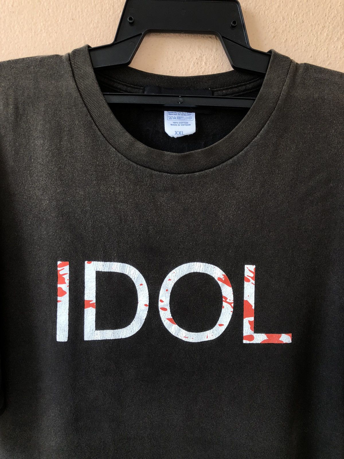 Vintage Sun Faded📍Vintage IDOL Wording Tee Size US XL / EU 56 / 4 - 2 Thumbnail