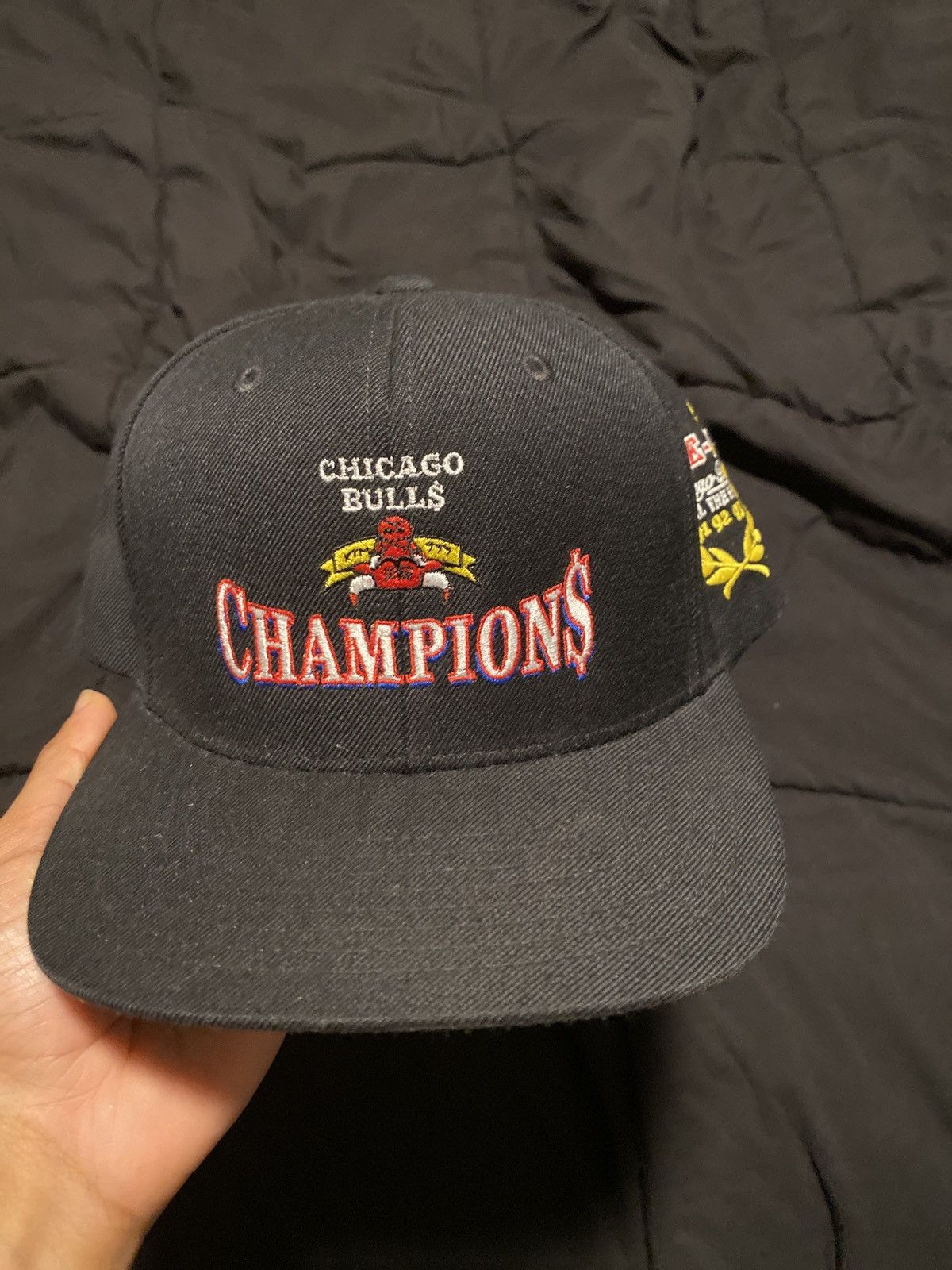 Other Kill The Hype LA Chicago Bulls Three Peat 7 1/4 Size ONE SIZE - 1 Thumbnail