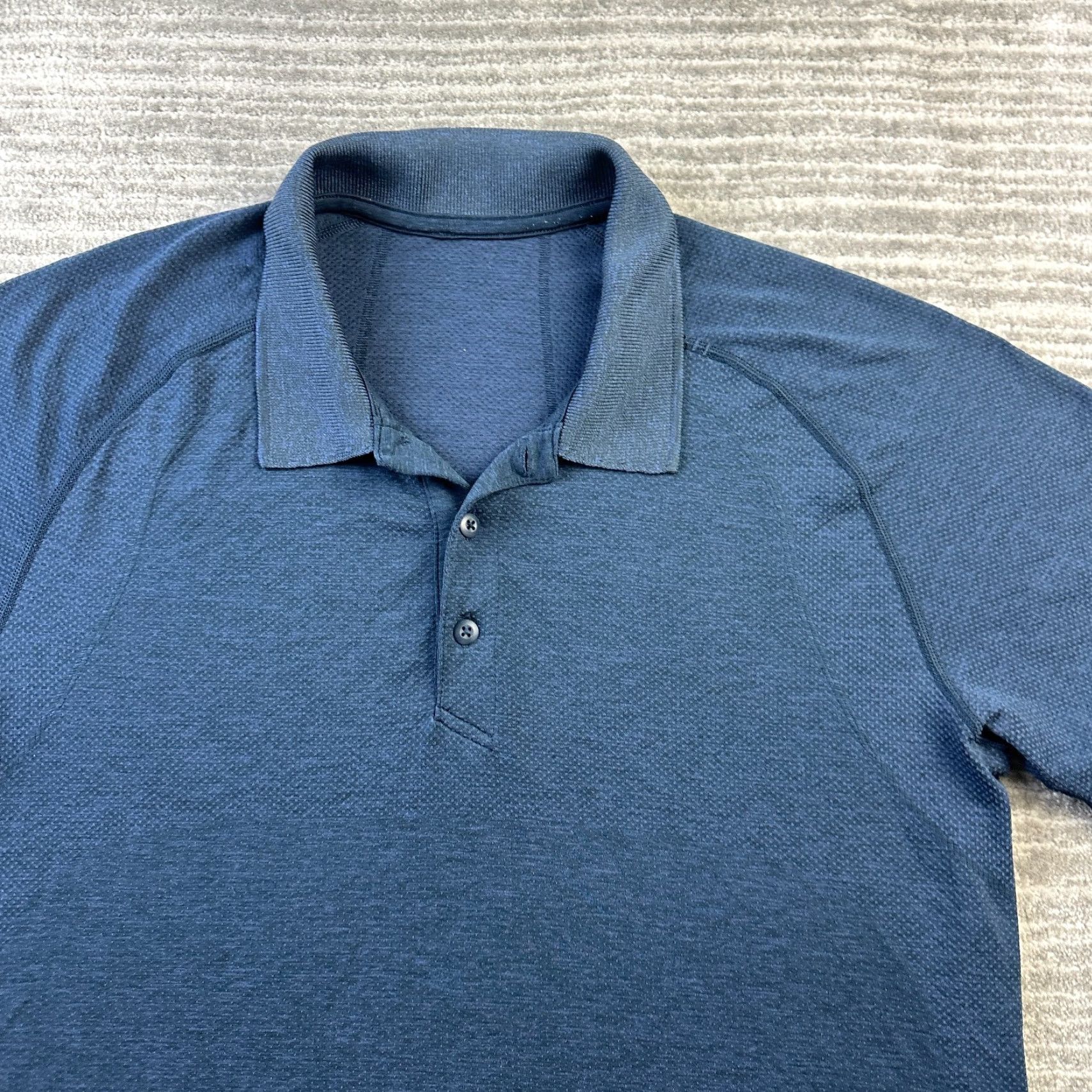 Lululemon Lululemon Polo Shirt Mens Large Blue Metal Vent Tech Performance Top Size US L / EU 52-54 / 3 - 3 Thumbnail