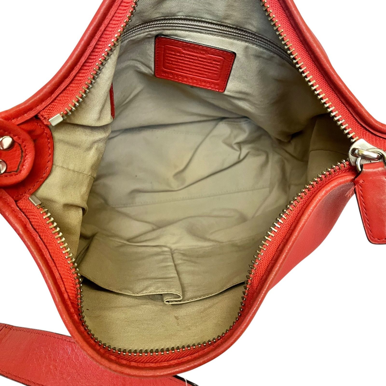 Coach Coach Legacy Carnelian Leather Duffel Shoulder Bag #19889 Size ONE SIZE - 4 Thumbnail