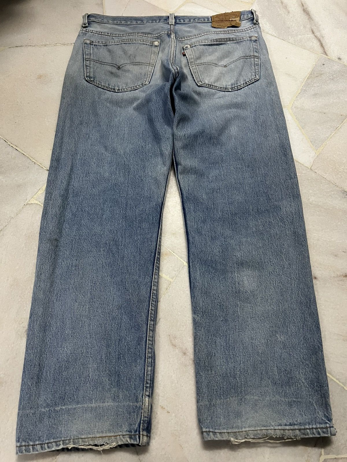 Levi's 💥90’s💥Vintage Levis 501XX Stone Wash Distress Jean USA Size US 35 - 14 Thumbnail