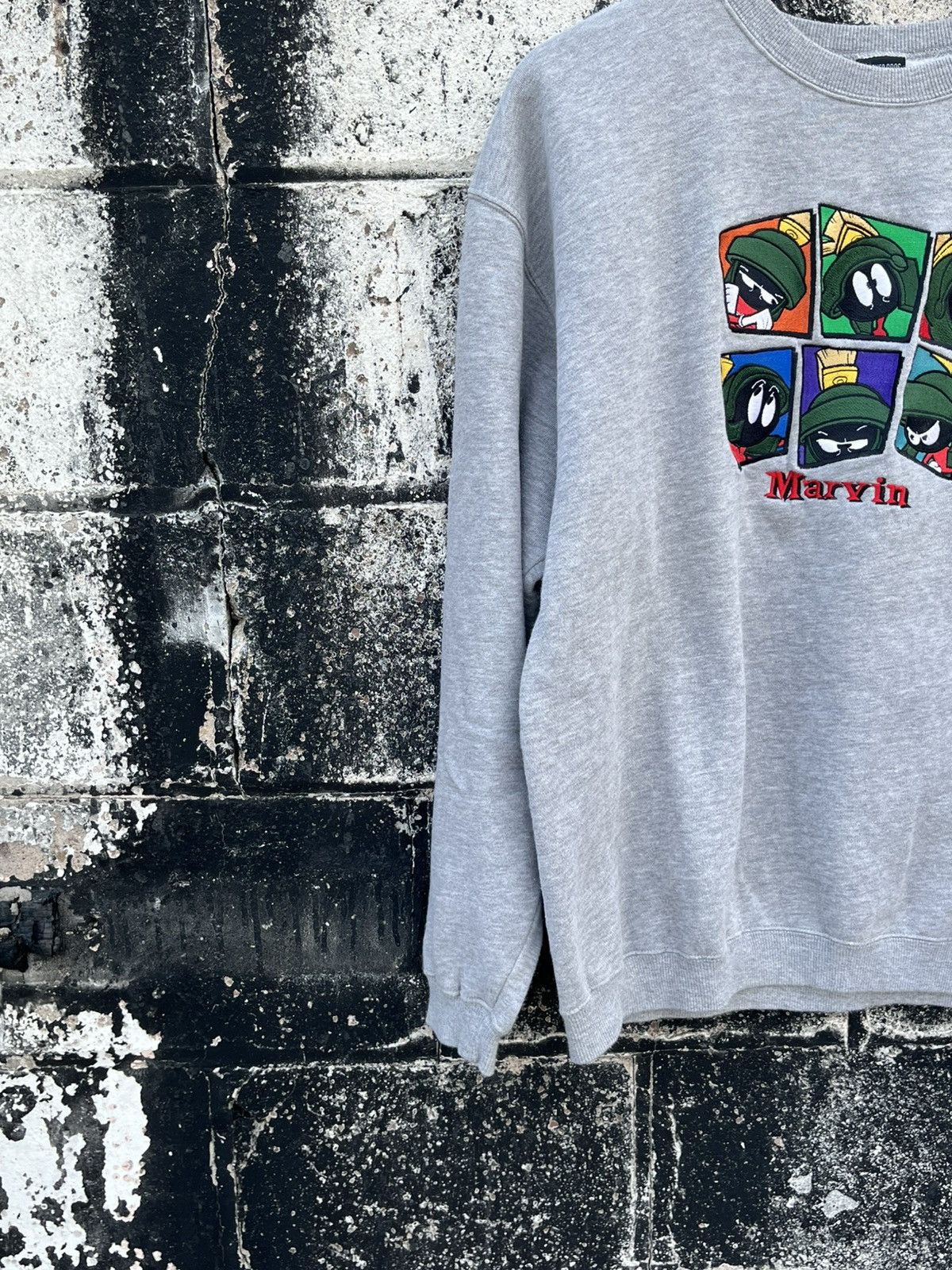 Vintage Vintage loony tunes Marvin the martian 90s embroidered crew Size US M / EU 48-50 / 2 - 4 Thumbnail
