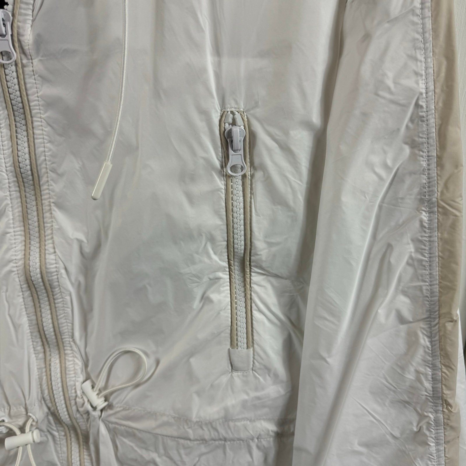 Anatomie ANATOMIE August nylon windbreaker stone/white. Size L Size L / US 10 / IT 46 - 7 Thumbnail