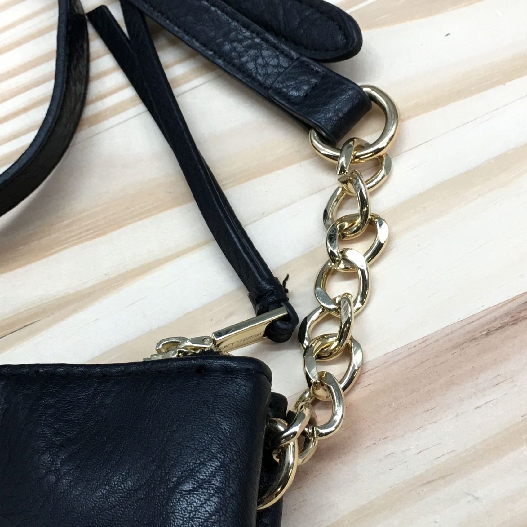 Juicy Couture Juicy Couture Black Crossbody Bag Adjustable Strap Faux Leather Casual Women Small Crossbody Bag Wristlet Size ONE SIZE - 7 Thumbnail