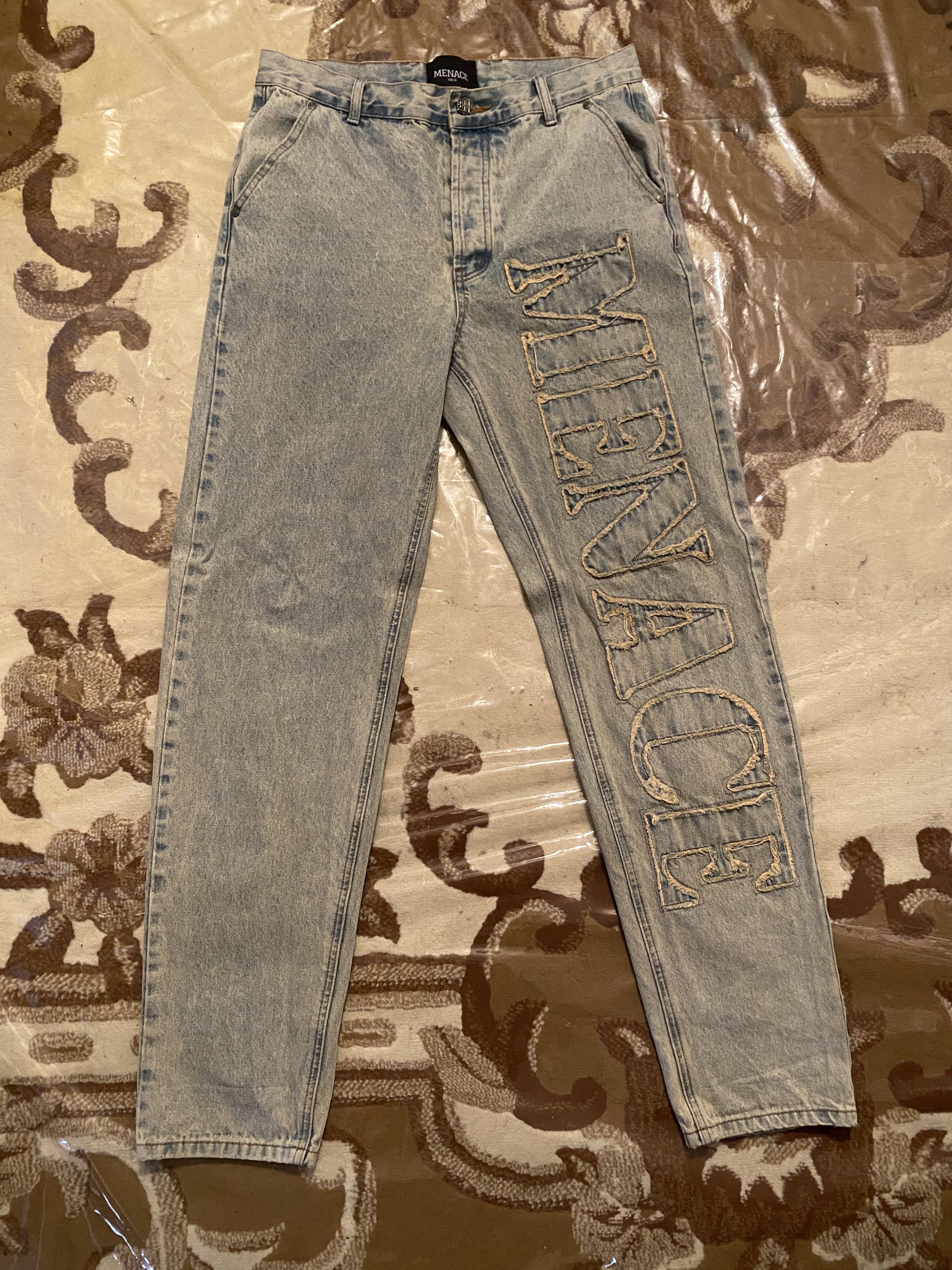 Menace MENACE LA DISTRESSED STENCIL DENIM PANTS Size US 32 / EU 48 - 1 Thumbnail