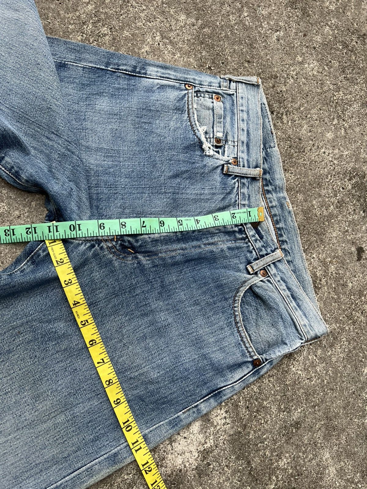 Levi's Vintage 90’s Levi’s 551Z Big E Selvedge Faded Jean Size US 30 / EU 46 - 5 Thumbnail
