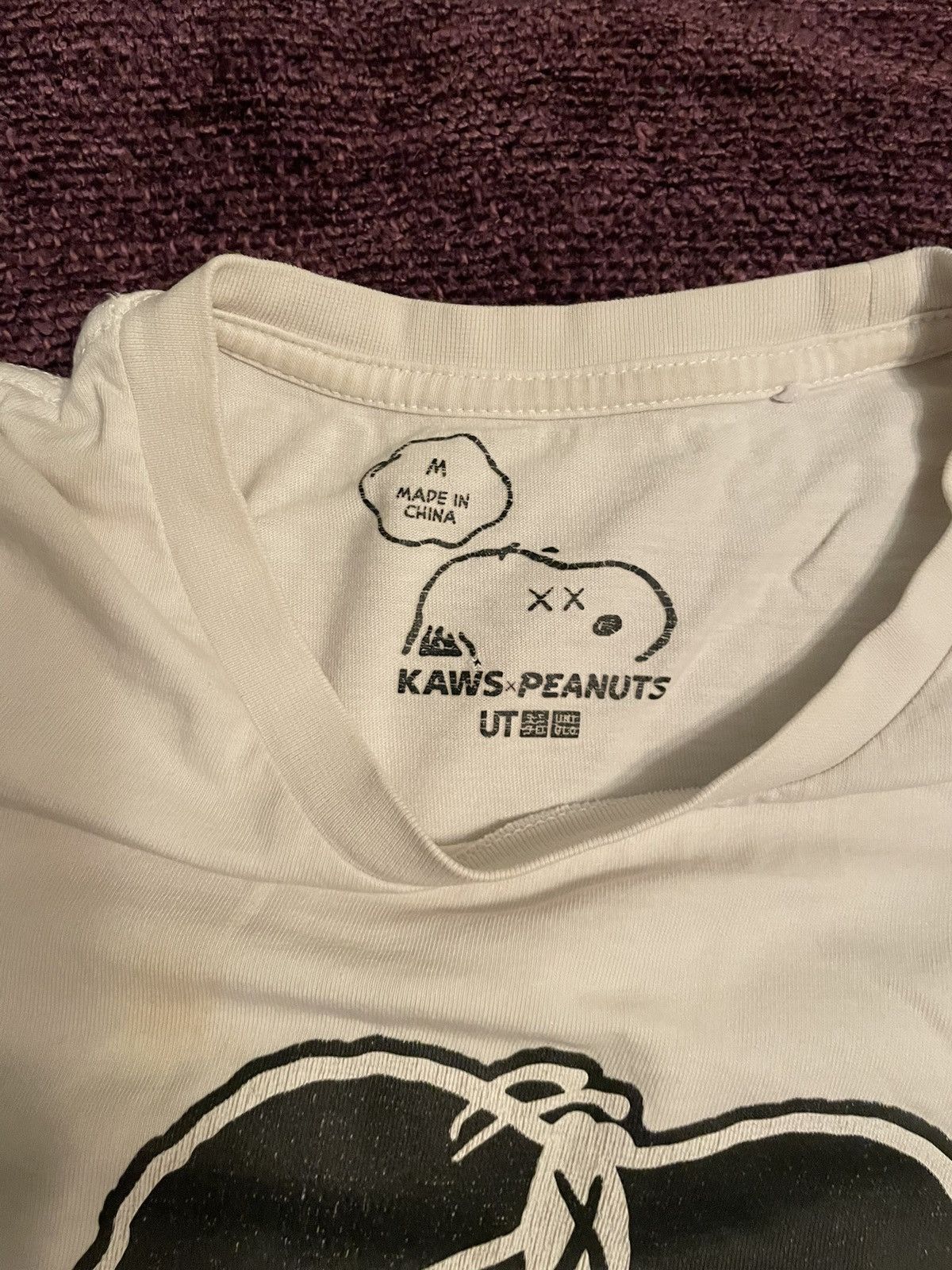 Kaws × Uniqlo Kaws x Uniqlo x Peanuts Snoopy T Shirt Size M Size US M / EU 48-50 / 2 - 2 Thumbnail