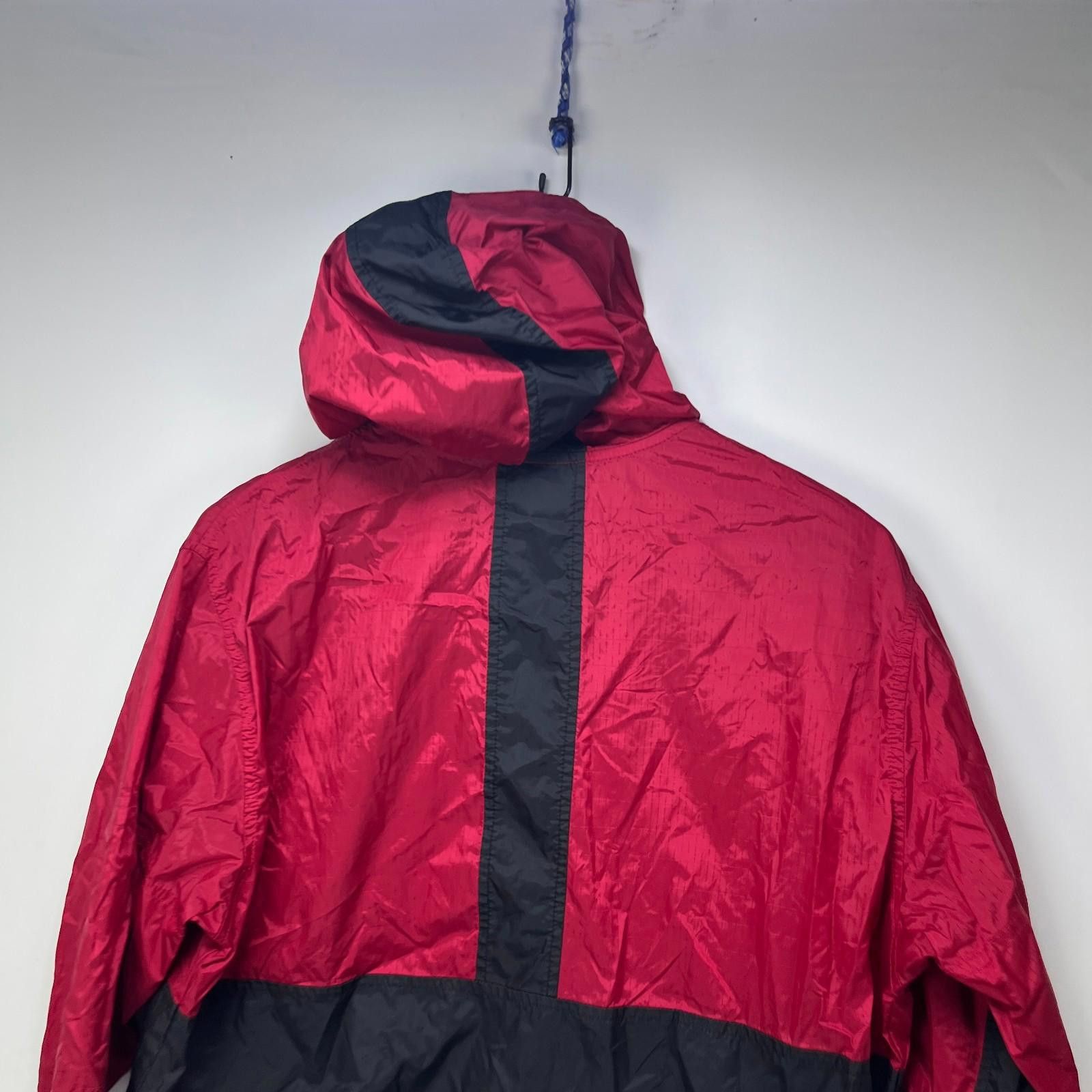 Nike Vintage 90s Nike Hooded Windbreaker Jacket Youth Large Size US L / EU 52-54 / 3 - 11 Thumbnail