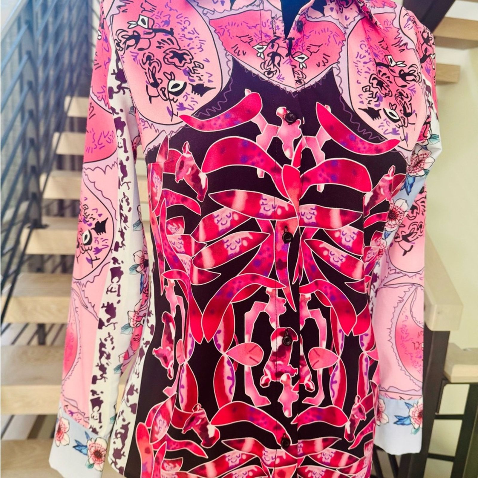 Other New Chic Pink and Black Patterned Button Down Shirt size XS Size XS / US 0-2 / IT 36-38 - 4 Thumbnail