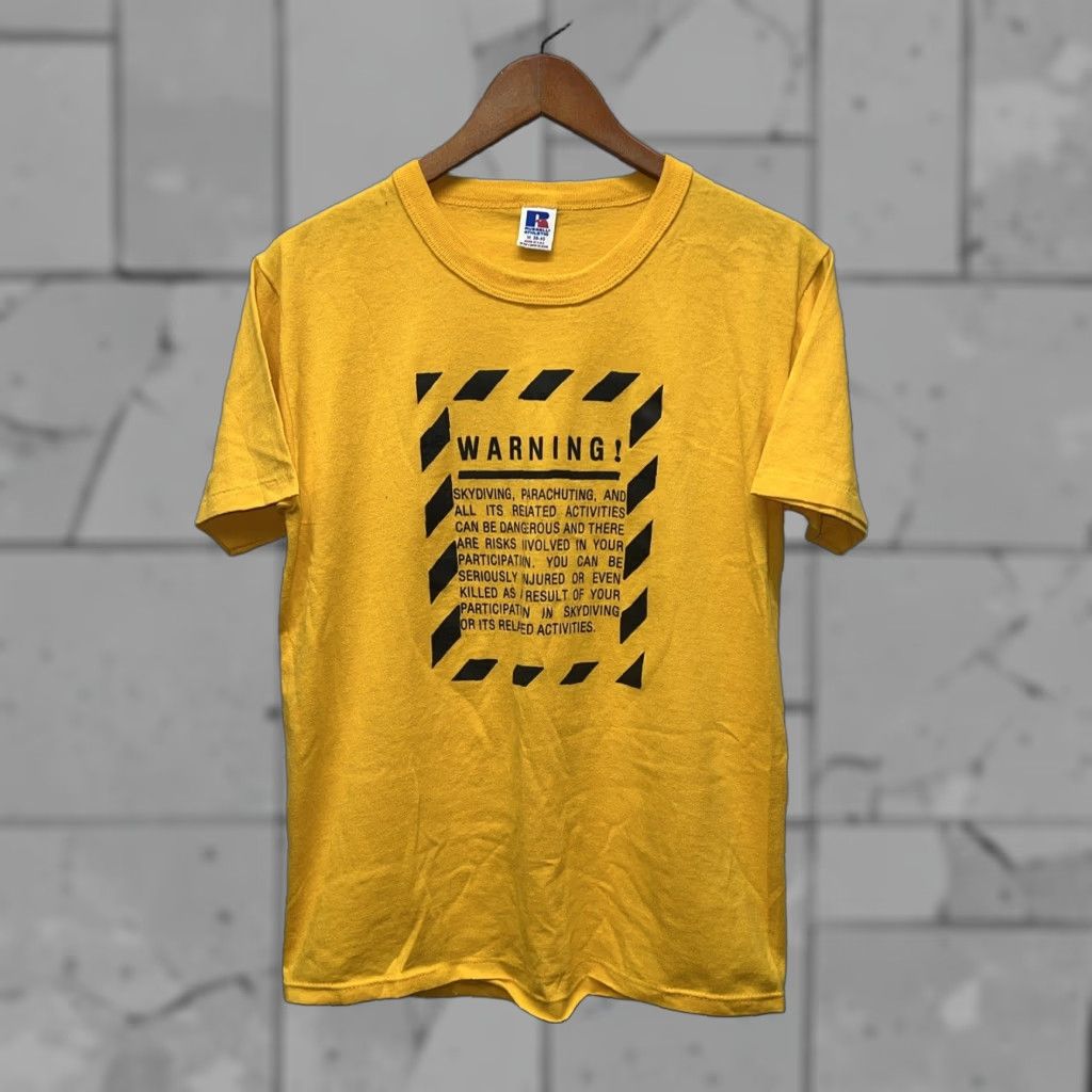 Russell Athletic VINTAGE Russell Athletic T-Shirt Mens M Yellow USA Parachute SKYDIVING WARNING SINGLE STITCH Stitch Size US M / EU 48-50 / 2 - 1 Thumbnail