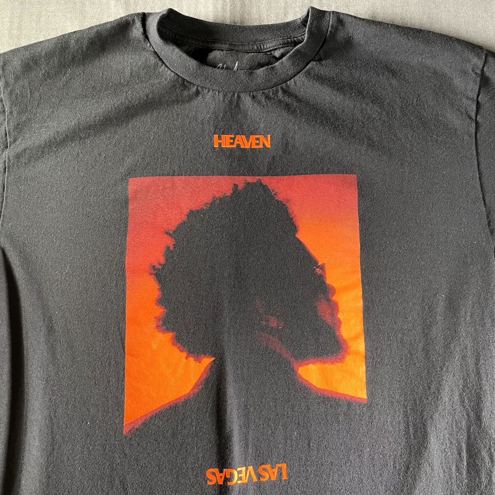 Vintage VINTAGE The Weeknd Shirt Mens L XO The Weekend Heaven Or Las Vegas Black Graphic Print Crew Neck Short Sleeve Music Shirts Mens Black L Size US L / EU 52-54 / 3 - 2 Thumbnail