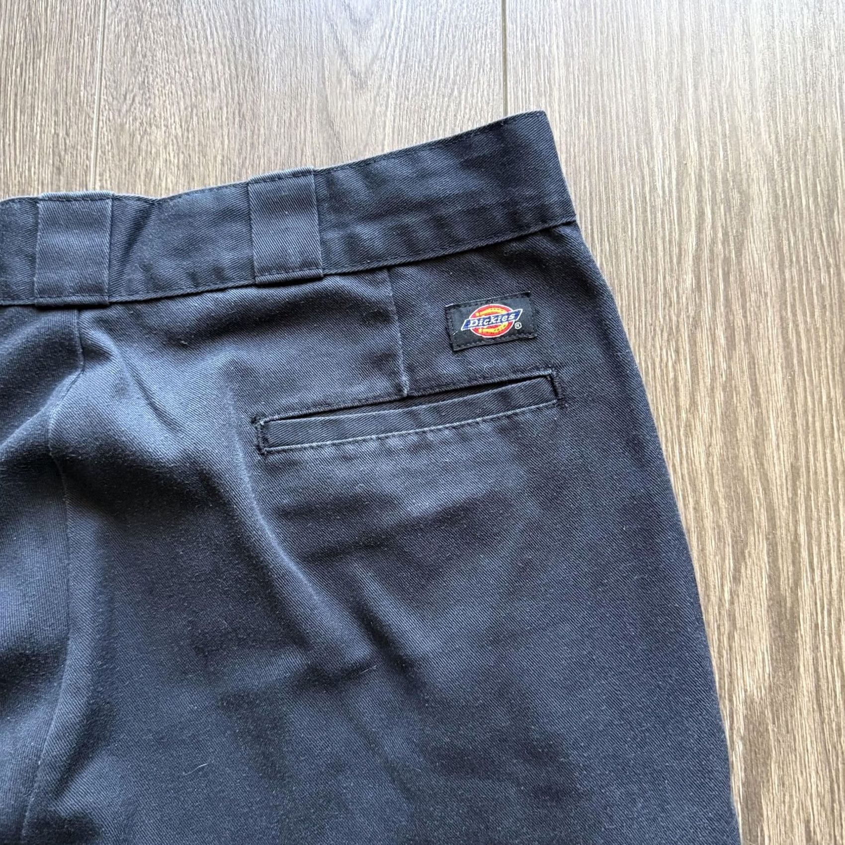 Dickies Dickies Cargo Shorts 35 Black Cotton Canvas Pockets Loose Fit Baggy Y2K Mens Shorts Size US 35 - 3 Thumbnail