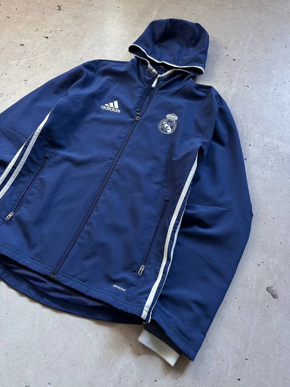Adidas Adidas FC Real Madrid 2016 Football Team Training Jacket Size US S / EU 44-46 / 1 - 2 Thumbnail