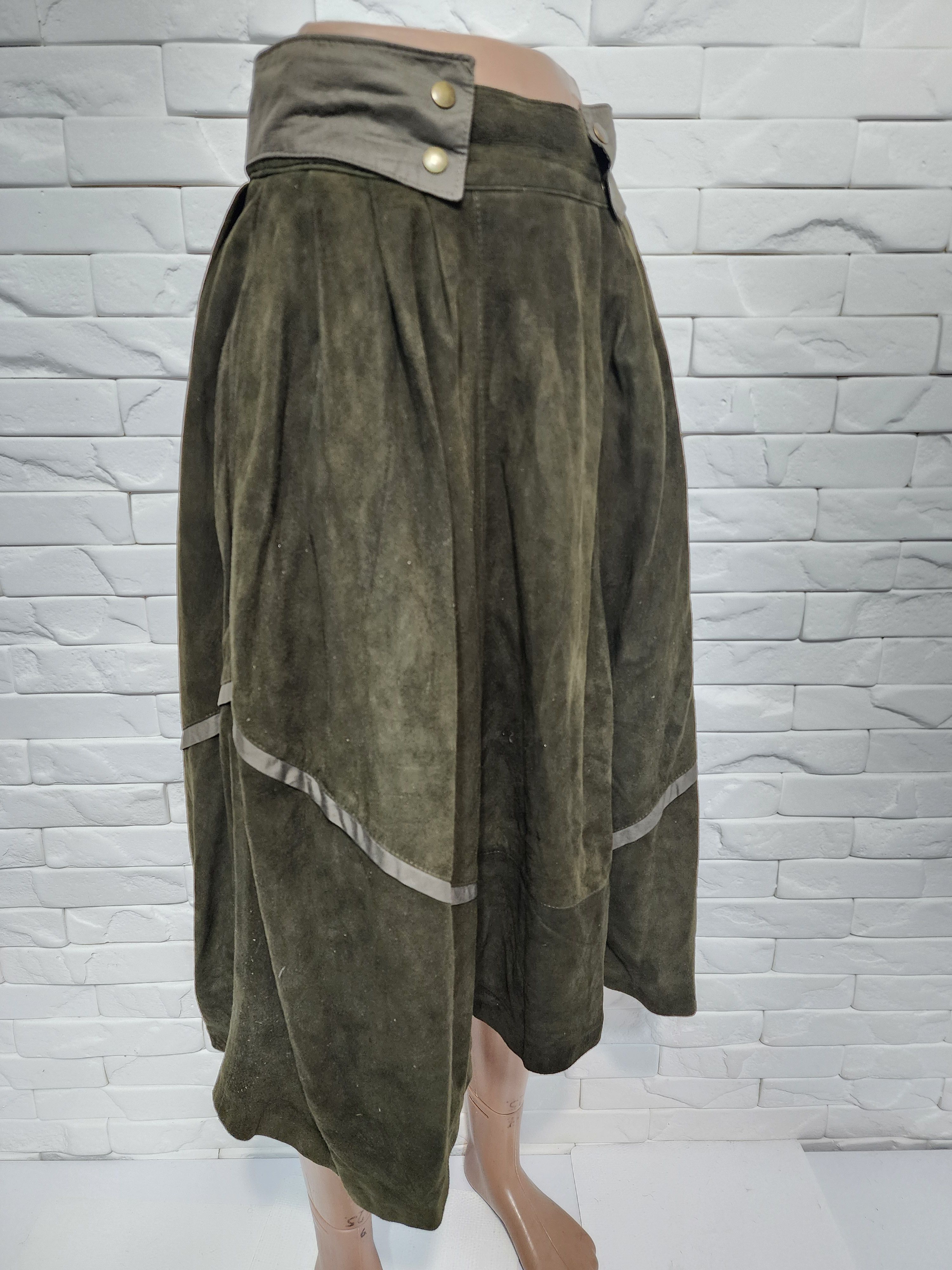 Genuine Leather Green leather skirt. Stylish green suede skirt. Size 27" / US 4 / IT 40 - 2 Thumbnail