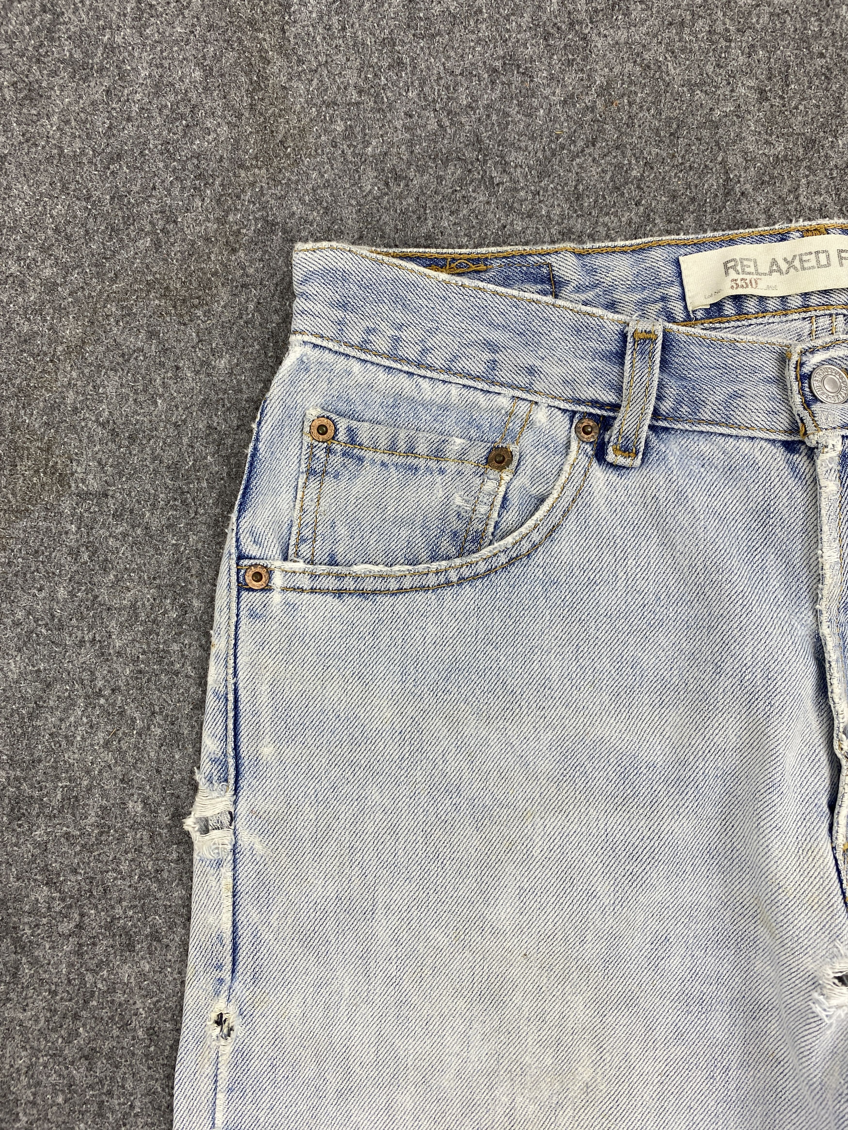 Levi's × Vintage Distressed Vintage Levis 550 Light Blue Washed Jeans Size US 31 - 8 Thumbnail