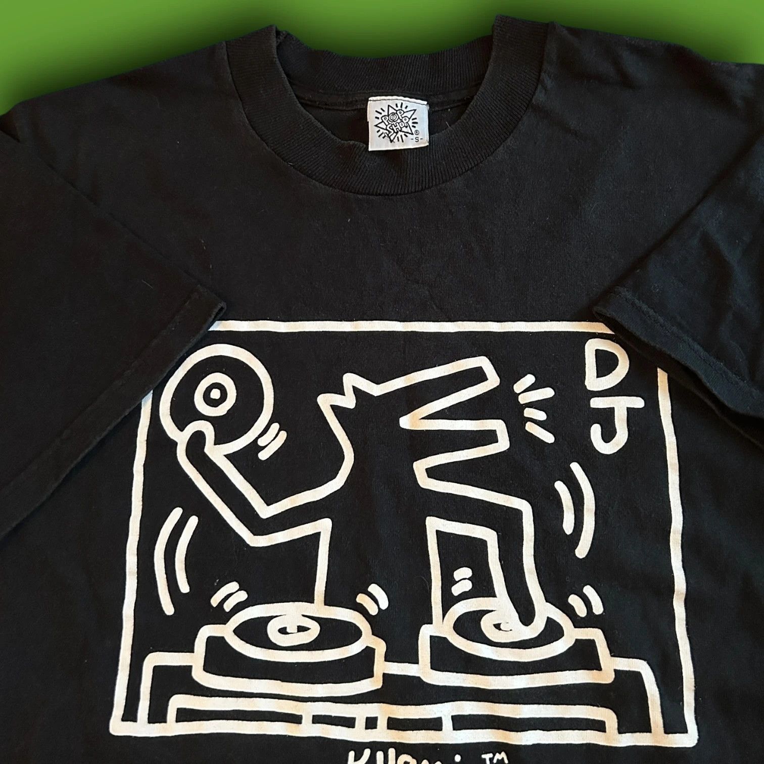 Keith Haring Vintage 90s Keith Haring Pop Shop T Shirt Size US S / EU 44-46 / 1 - 1 Thumbnail