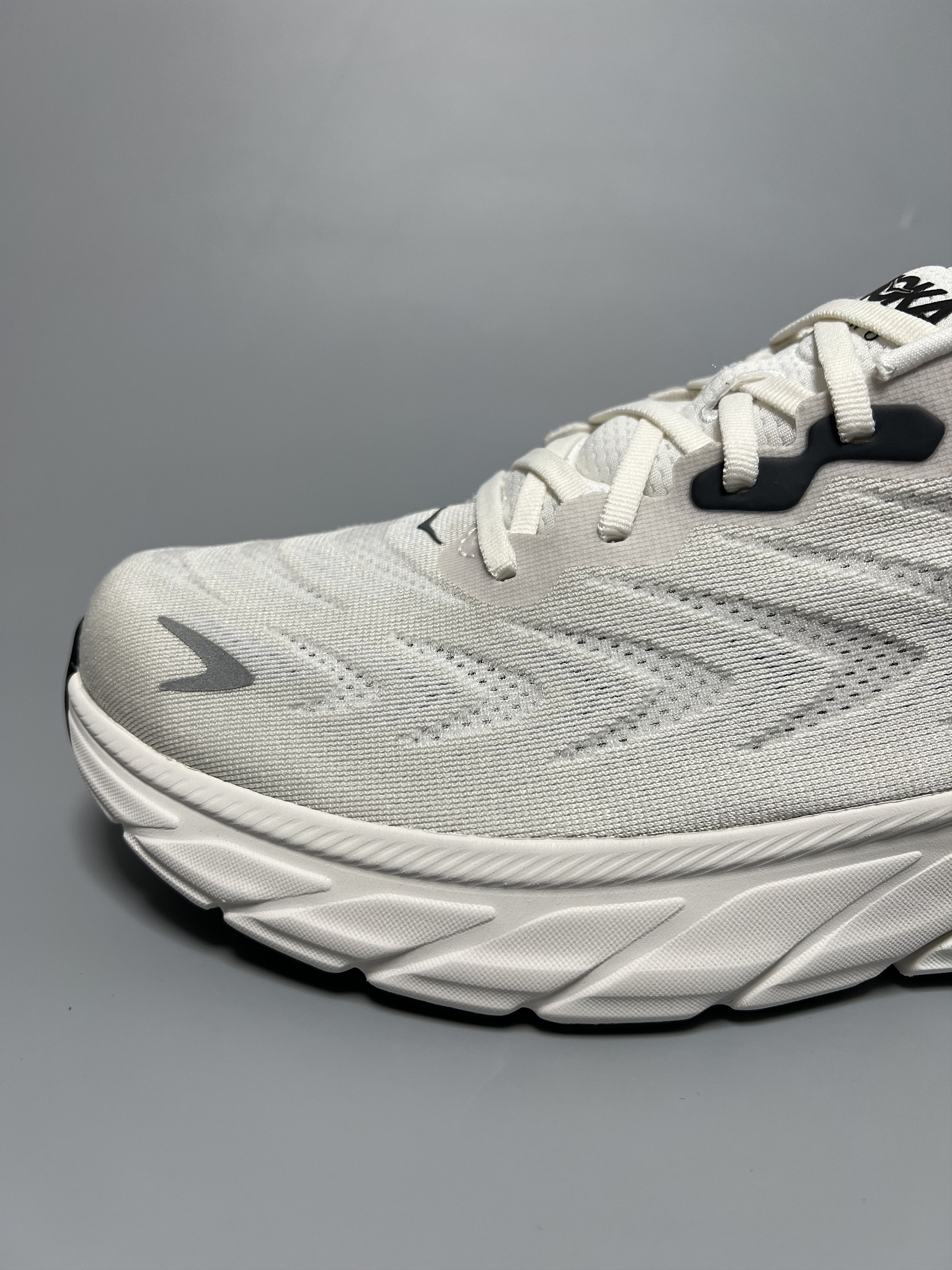 Hoka 11.5D Hoka One One Arahi 6 Running Shoes 1123194-BDBSW Size US 11.5 / EU 44-45 - 8 Thumbnail