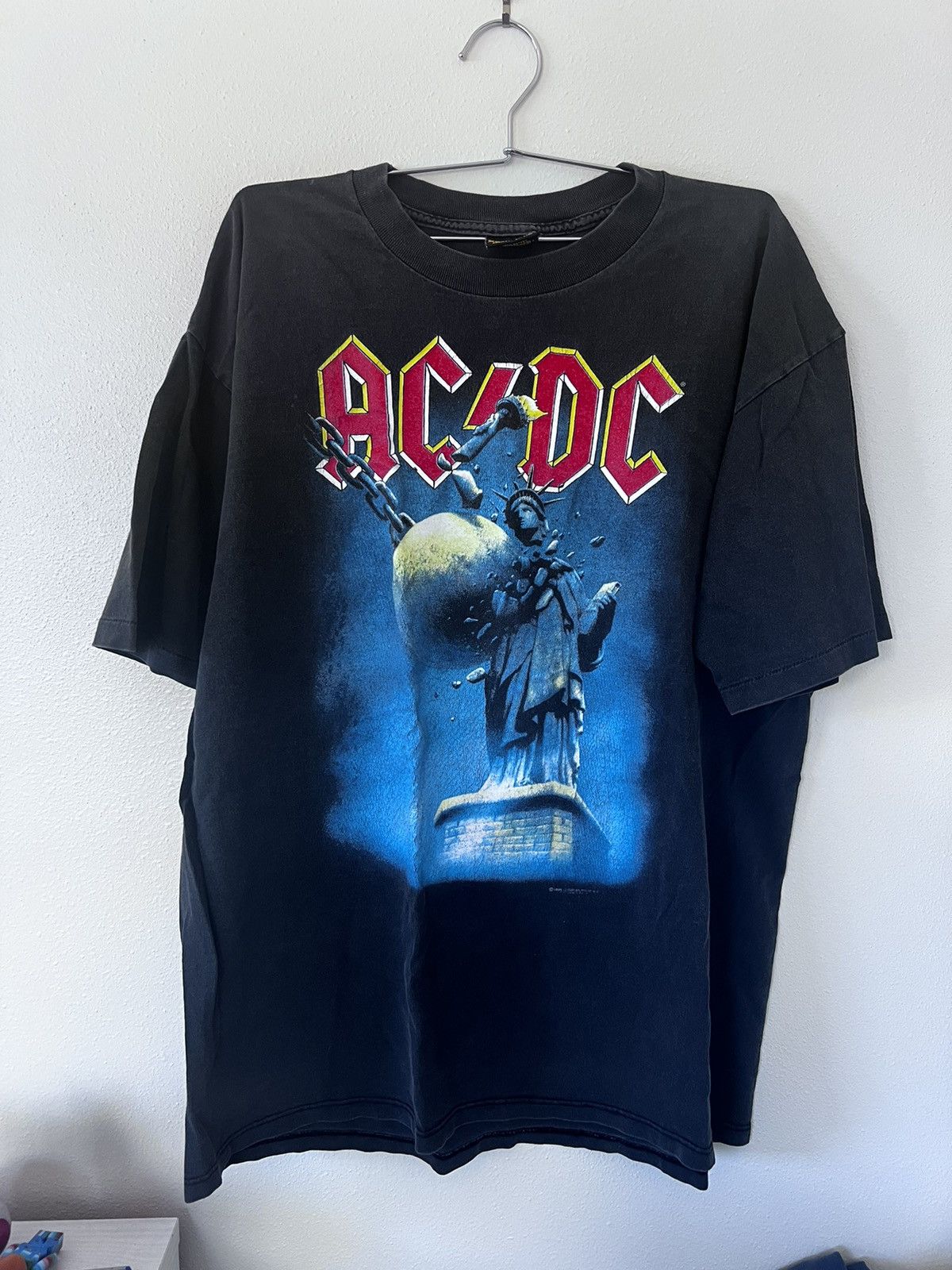 Vintage AC/DC WORLD TOUR 1996 Size US L / EU 52-54 / 3 - 1 Thumbnail