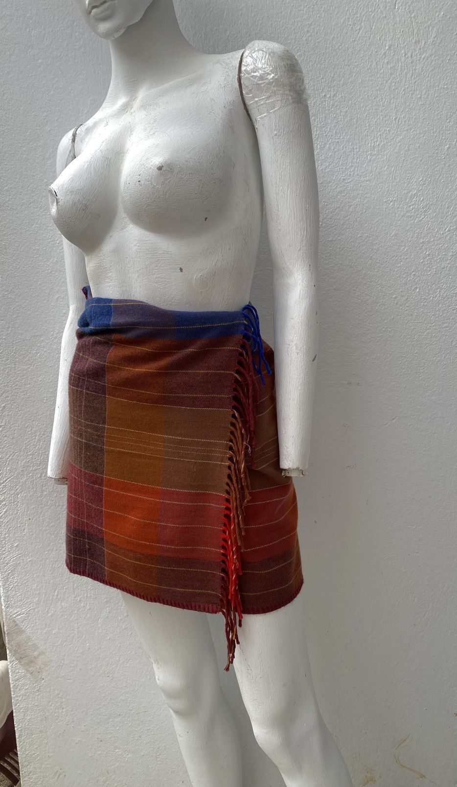 Etro Vintage Etro Milano Midi Wrap Skirt (1990s/2000s) Size 28" / US 6 / IT 42 - 6 Thumbnail