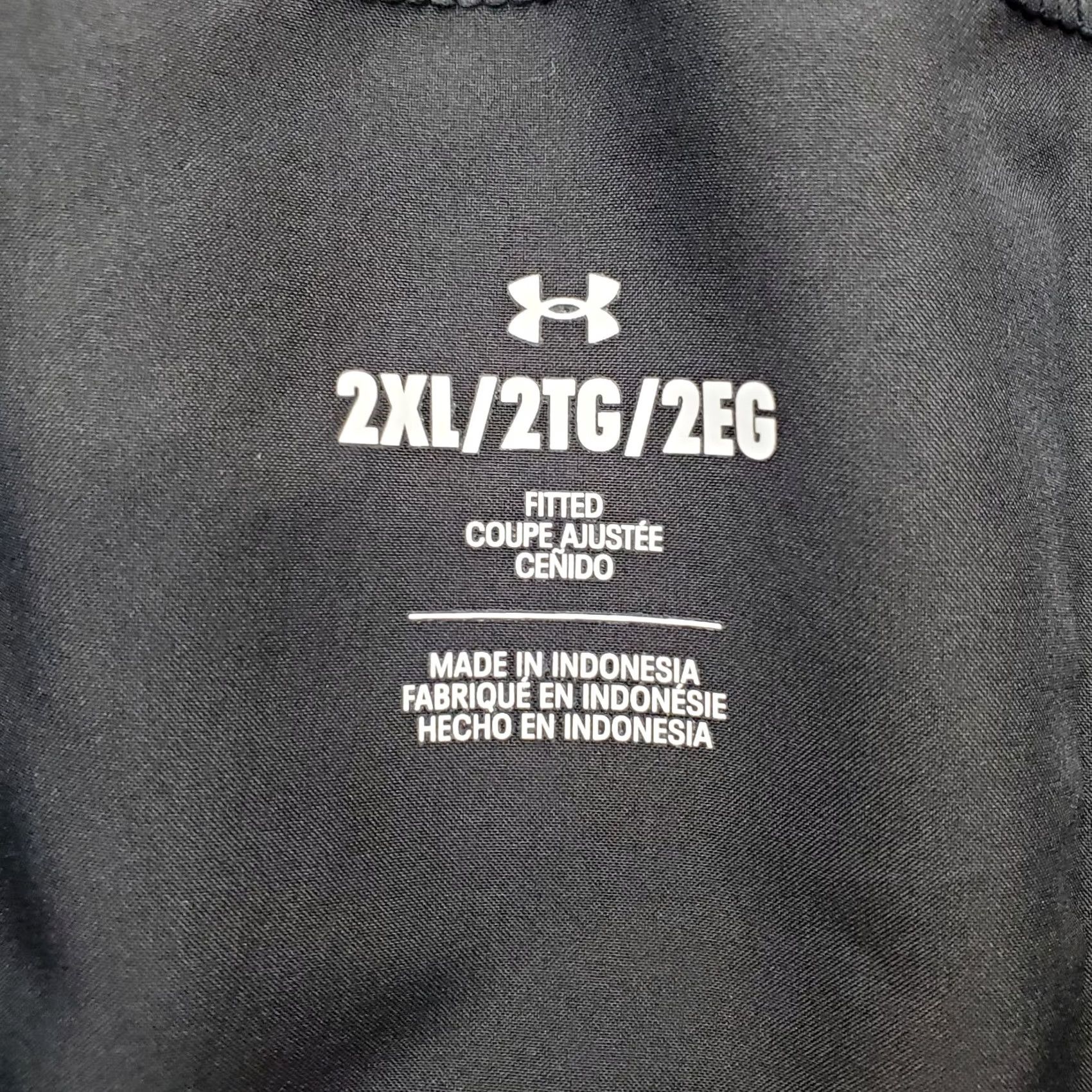 Under Armour Under Armour Running Shorts Mens 2XL Black Fitted Side Slit Athletic Shirt Shorts Mens 2XL Black Size US 39 - 6 Thumbnail