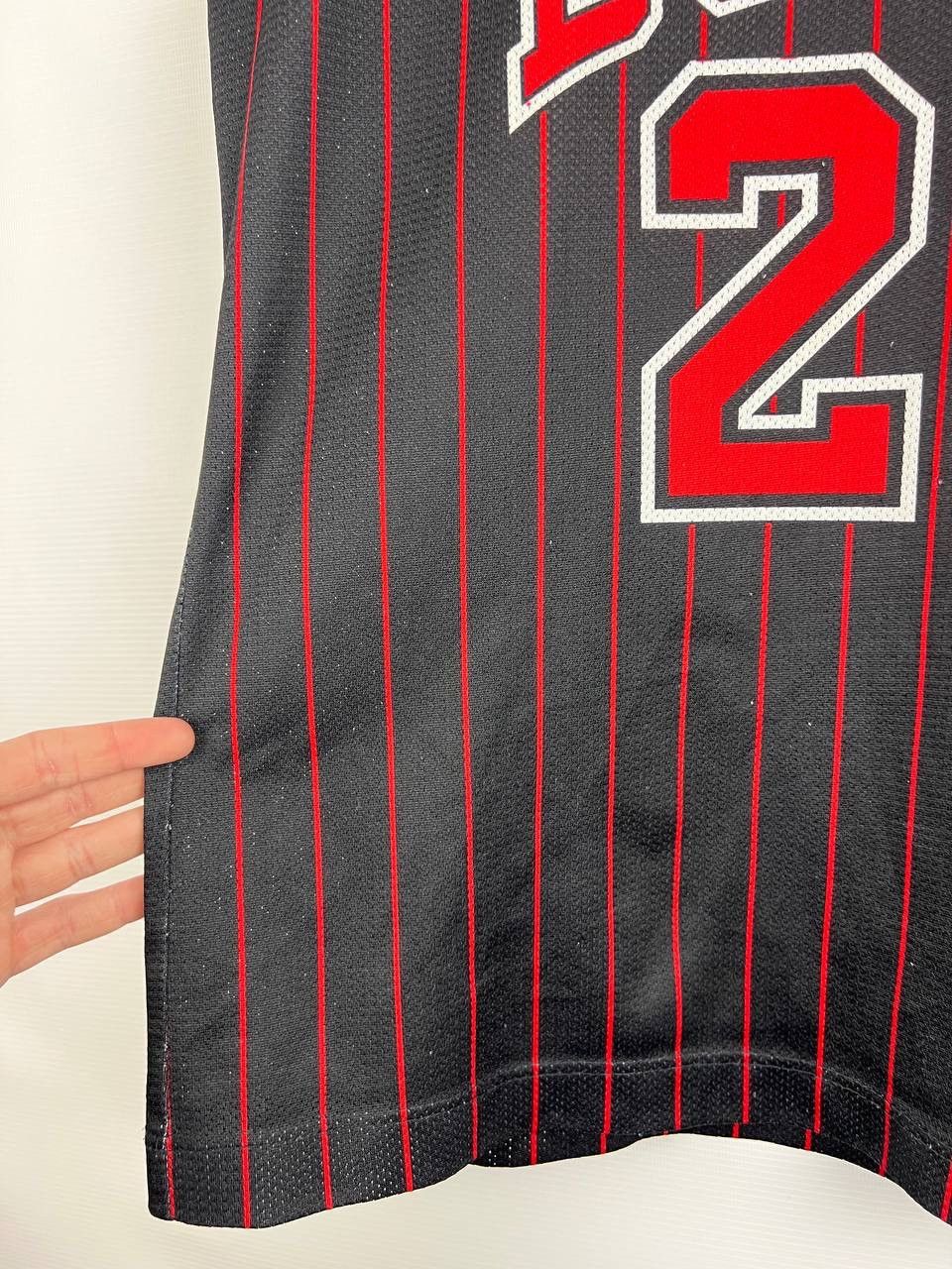 Champion Jordan Chicago Bulls Champion vintage jersey size M Size US M / EU 48-50 / 2 - 6 Thumbnail
