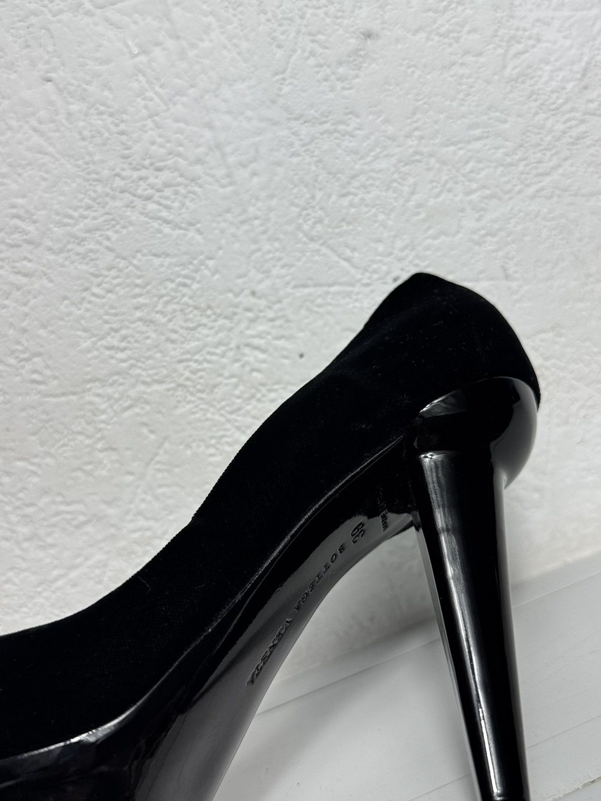 Bottega Veneta Bottega Veneta Women's Velvet Suede Peep Toe Pumps Size US 9 / IT 39 - 15 Thumbnail