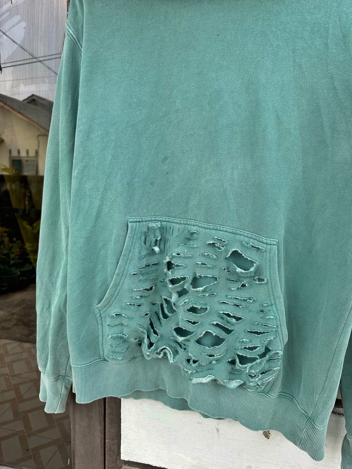 If Six Was Nine × Japanese Brand × Le Grande Bleu (L.G.B.) Distressed Faded Hoodie Crewsive Ifsixwasnine lgb styled Size US L / EU 52-54 / 3 - 4 Thumbnail