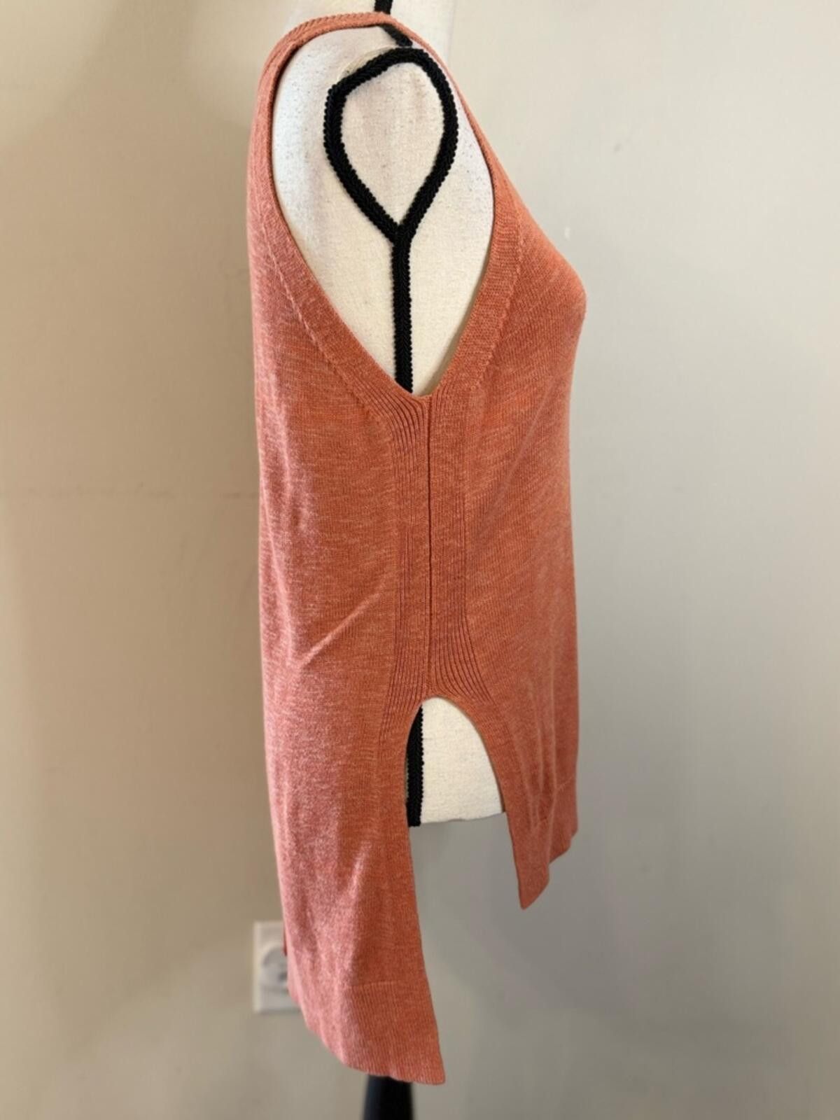 Other Anthropologie linen blend sleeveless knit sweater rust SZ XS Size XS / US 0-2 / IT 36-38 - 2 Thumbnail