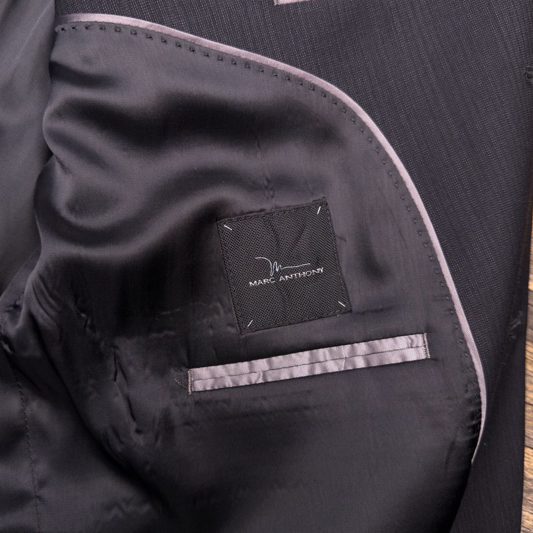 Vintage Marc Anthony Suit Jacket 44 Short Black Wool Blazer Jacket Notch Lapel Two-Button Single-Breasted Men 44 Regular Size US 44 / EU 60 - 4 Thumbnail