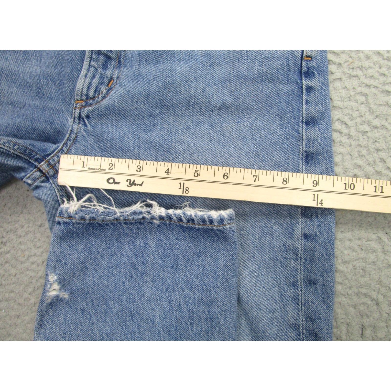 Agolde VINTAGE No — wait, AGOLDE Jeans Womens 27 Distressed Straight Raw Hem Zip Fly Made in USA A076-3775 Size 27" / US 4 / IT 40 - 7 Thumbnail