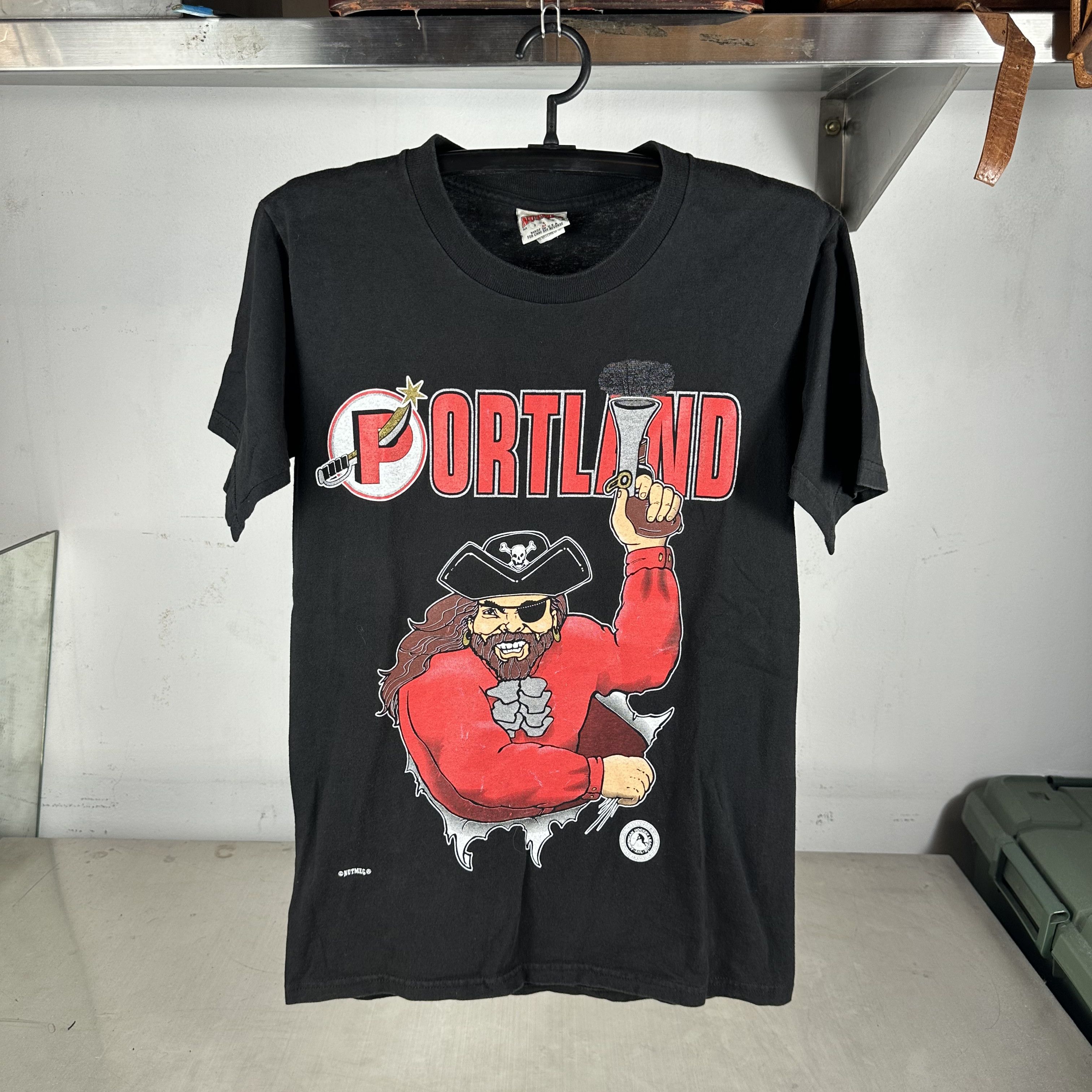 Vintage ​90s Portland Pirates AHL Nutmeg Breakthrough​ T-shirt Size US M / EU 48-50 / 2 - 1 Thumbnail