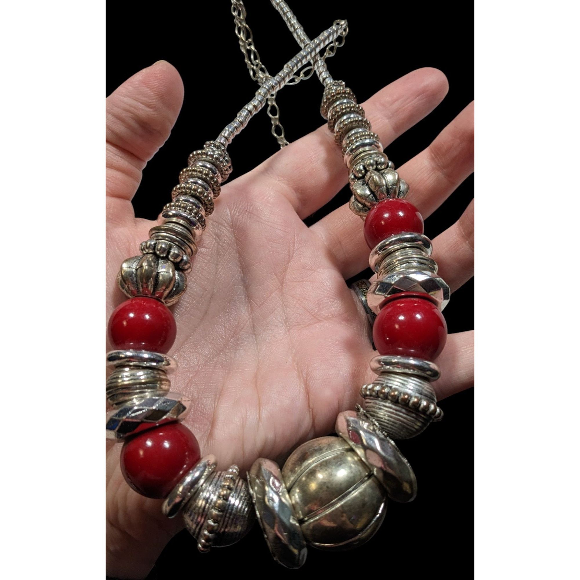 Other Retro Chunky Metallic Red And Silver Tone Beaded Necklace Size ONE SIZE - 3 Thumbnail
