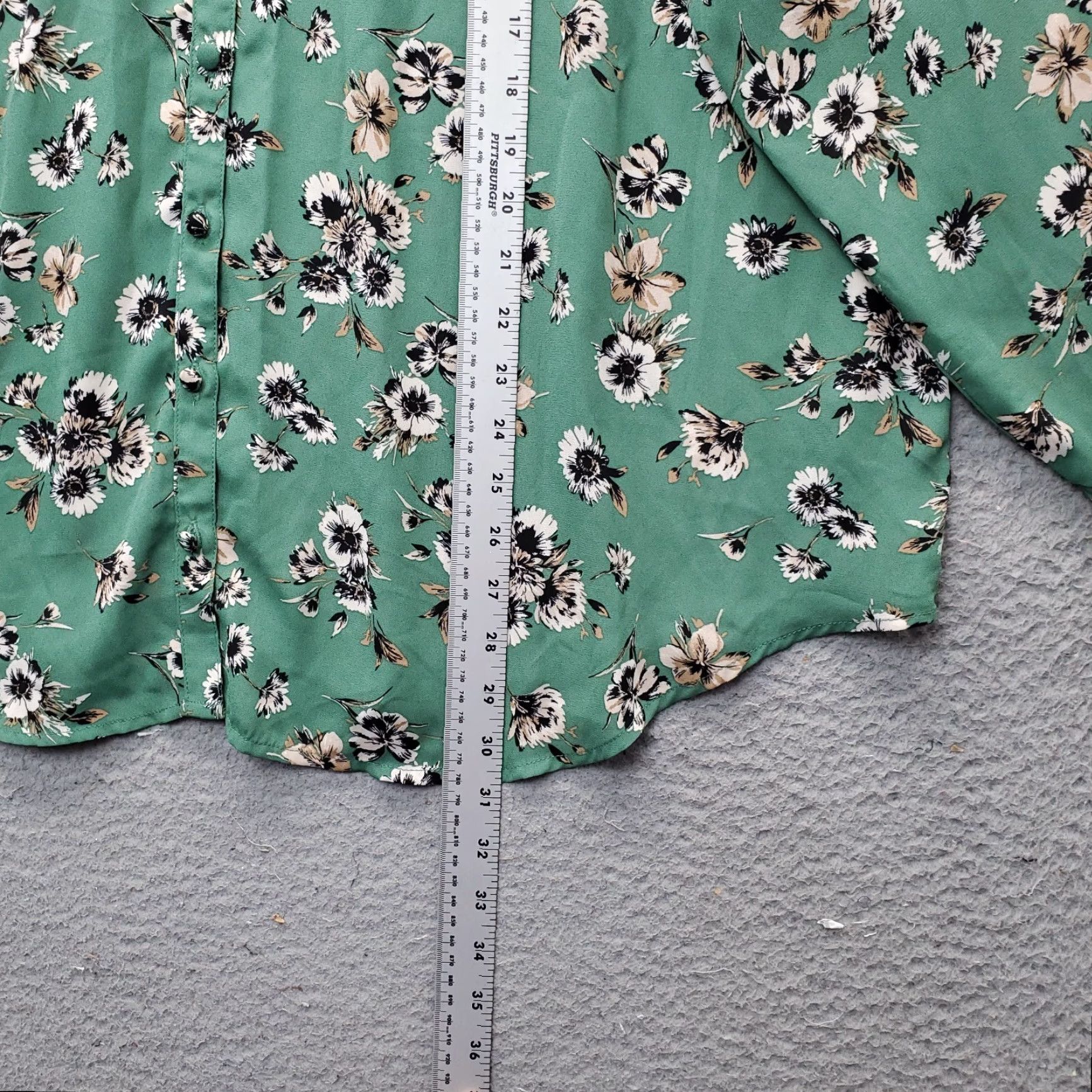 Torrid Torrid Shirt Women's 3 Multi Floral Loose Fit Long Sleeve Button Down Collared Adult 24 Multicolor Floral Shirt Womens Mens Girls Size 4XL / US 24-26 - 4 Thumbnail
