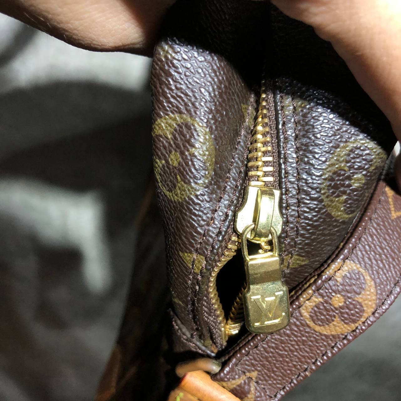 Louis Vuitton Louis Vuitton Danube Sling bag GM Size ONE SIZE - 11 Thumbnail