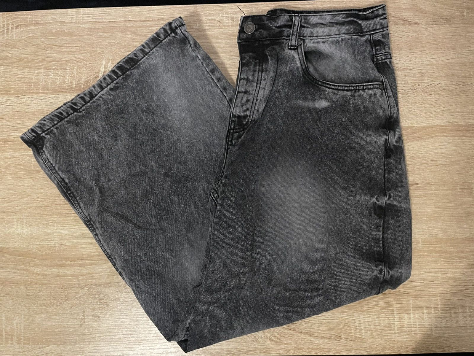 Boohoo BoohooMan Grey Acid Wash- Size 34 Size US 34 / EU 50 - 1 Thumbnail