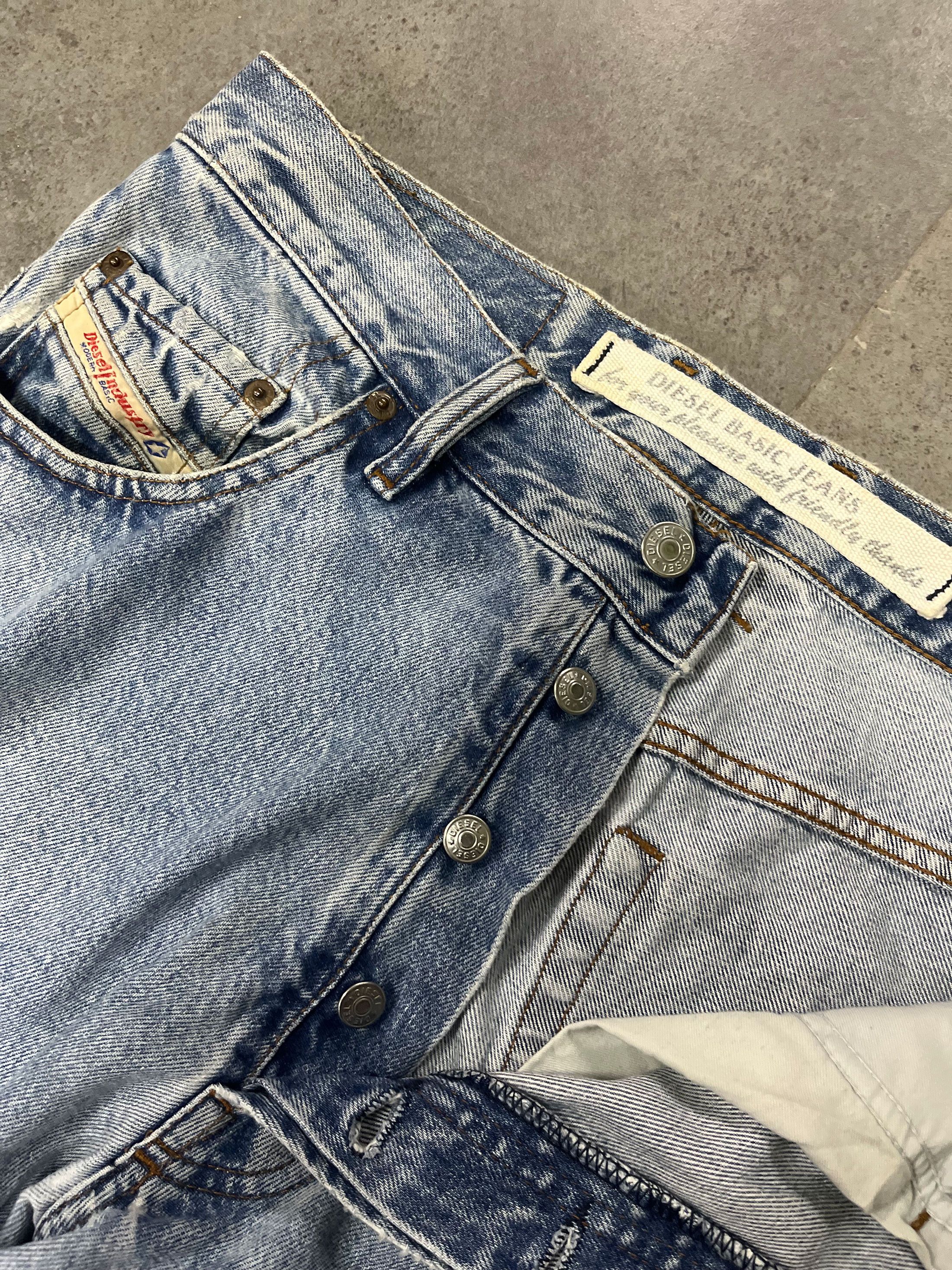 Designer × Diesel Vintage Diesel Made in Italy Washed Denim Size US 31 - 2 Thumbnail