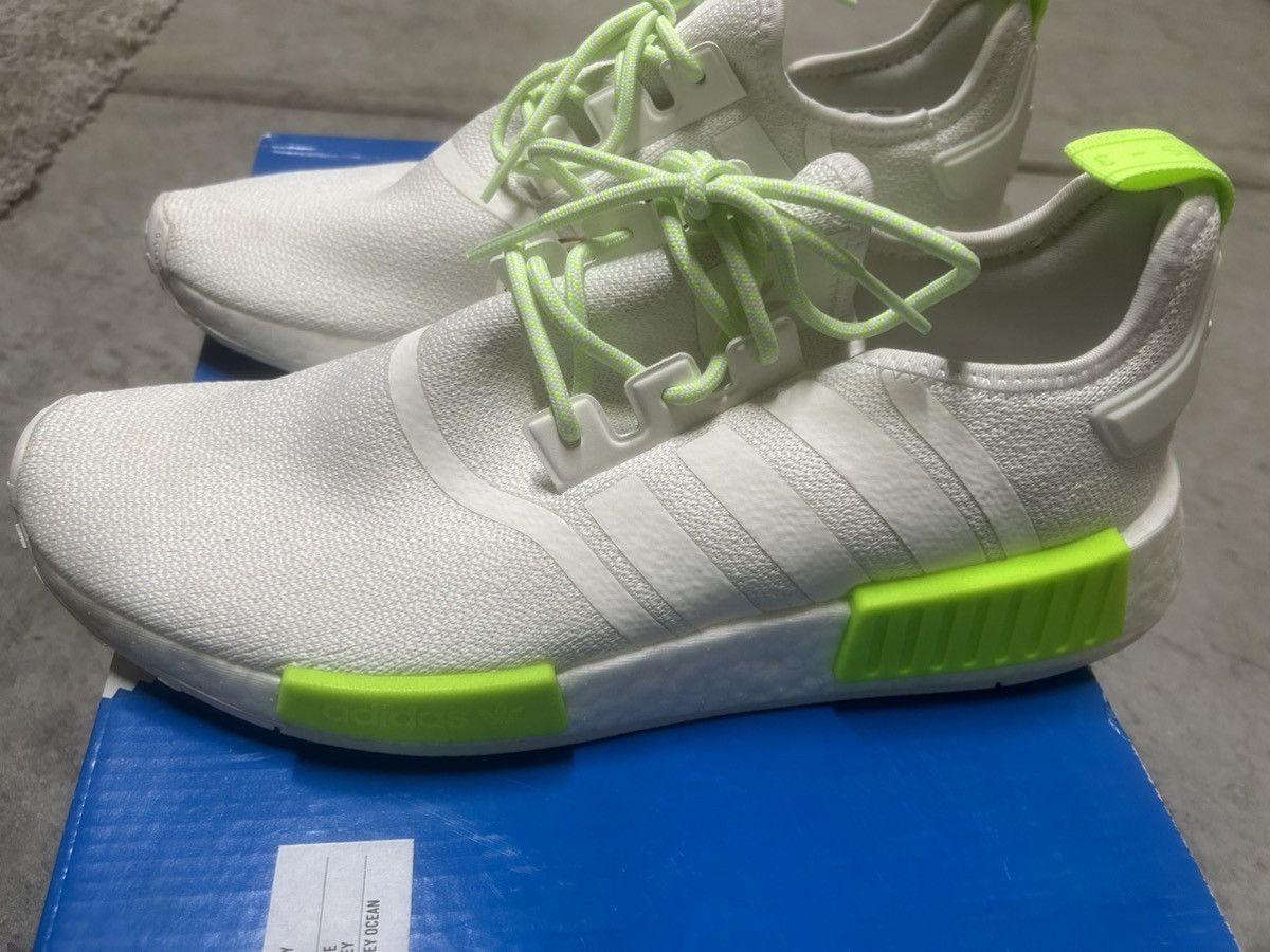 Adidas NMD _ R1 Adidas Size US 9.5 / EU 42-43 - 4 Thumbnail