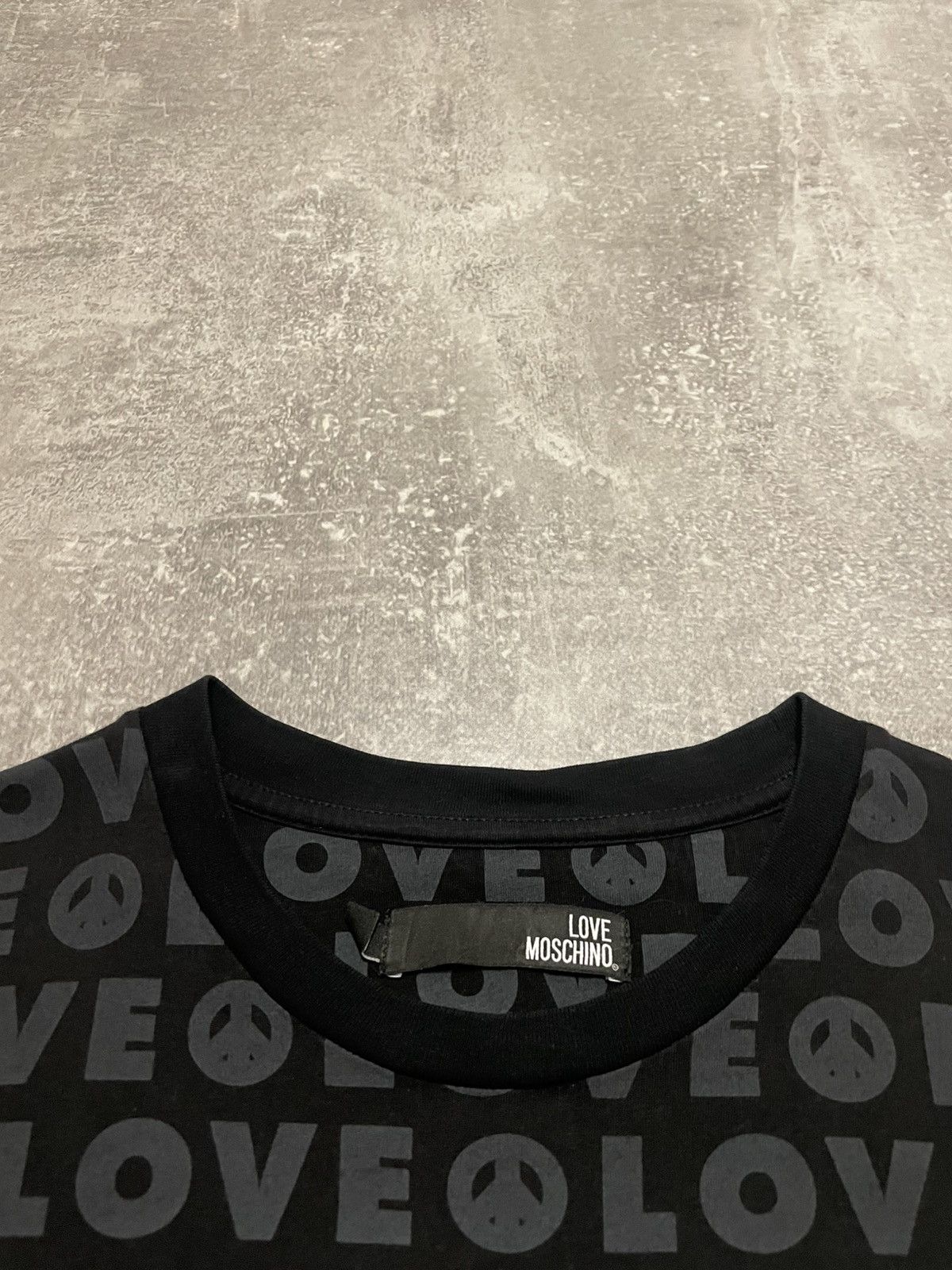 Moschino Vintage Moschino Love Monogram T-Shirt Size US L / EU 52-54 / 3 - 5 Thumbnail